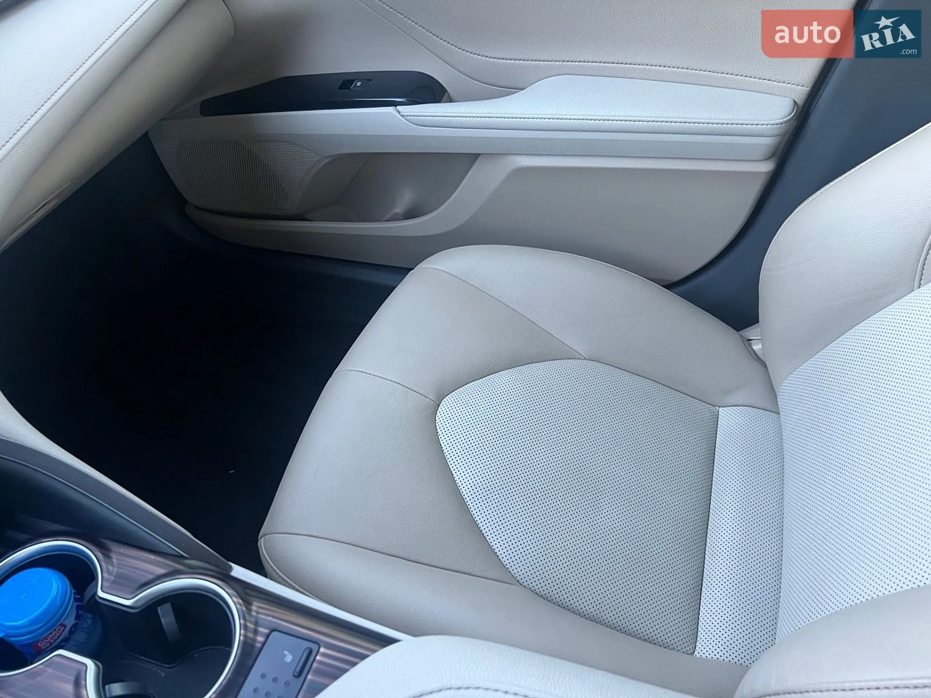 2018 Toyota Camry - мініатюра 13