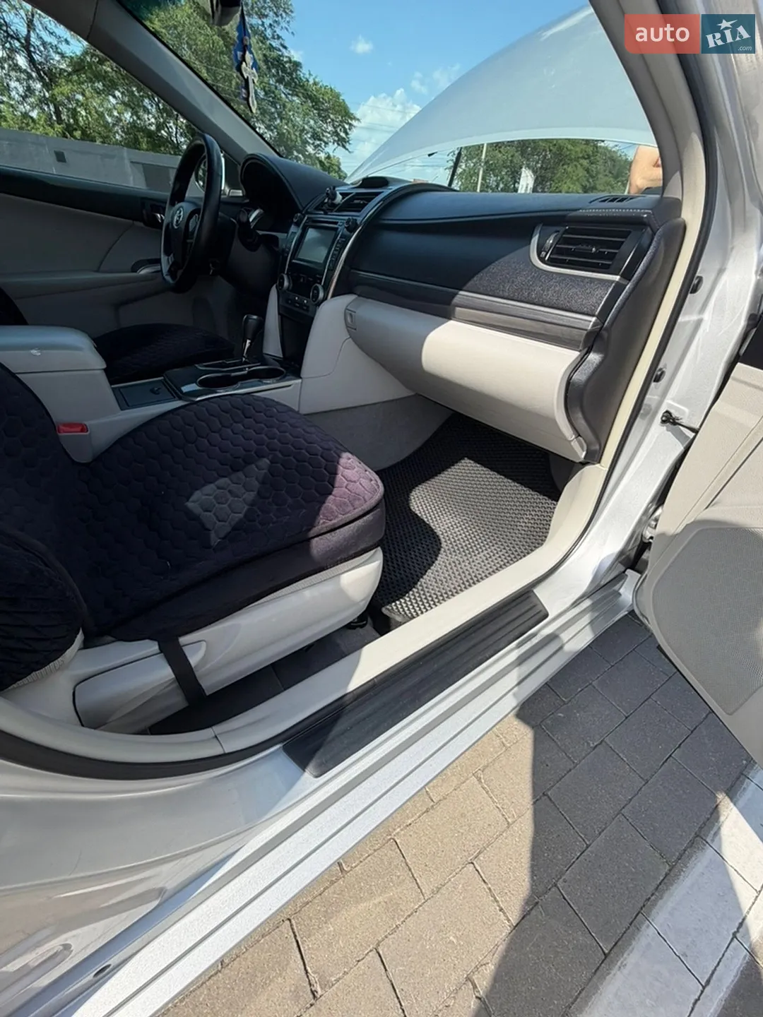 2014 Toyota Camry - мініатюра 17