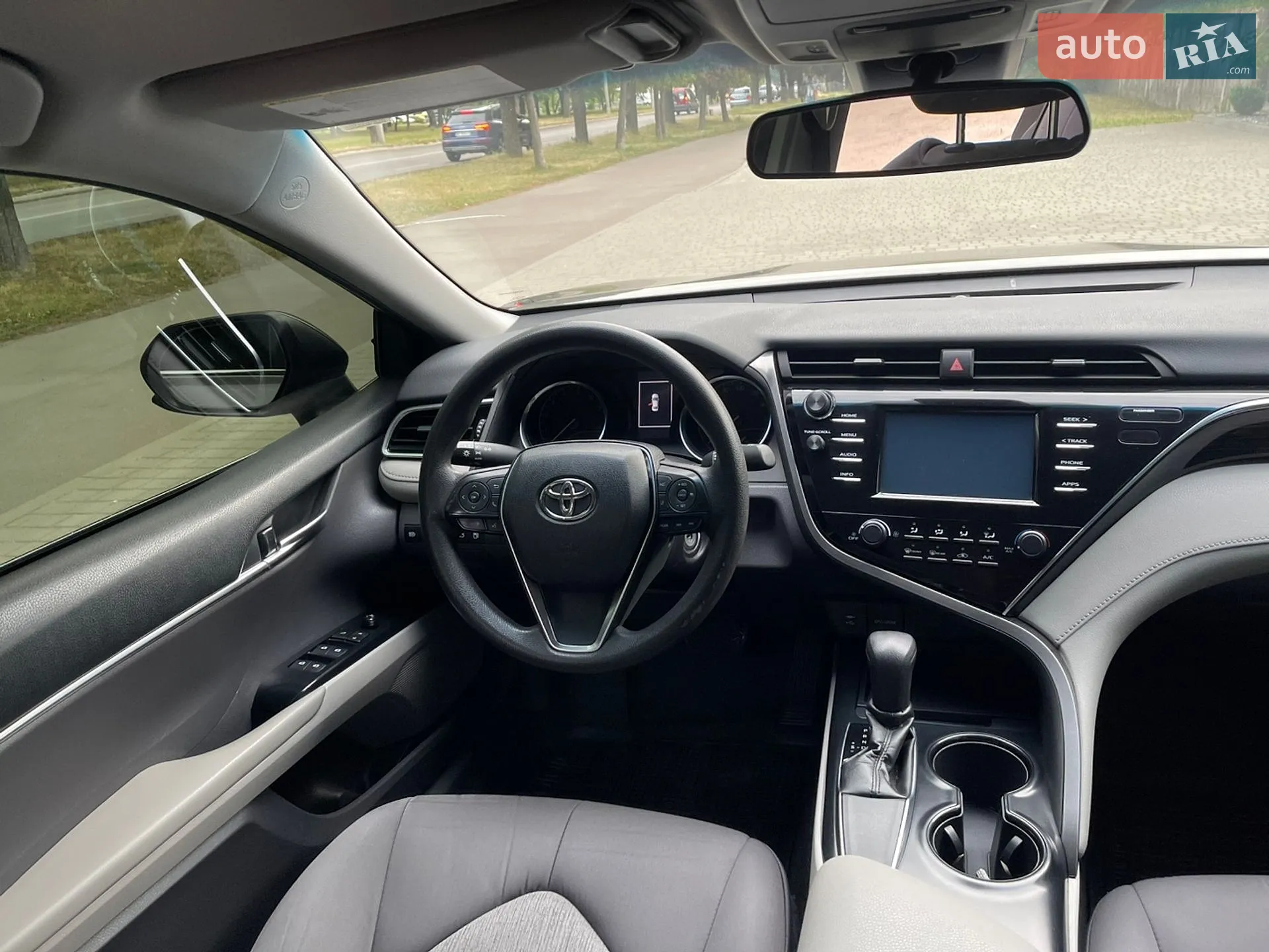 2017 Toyota Camry - мініатюра 25