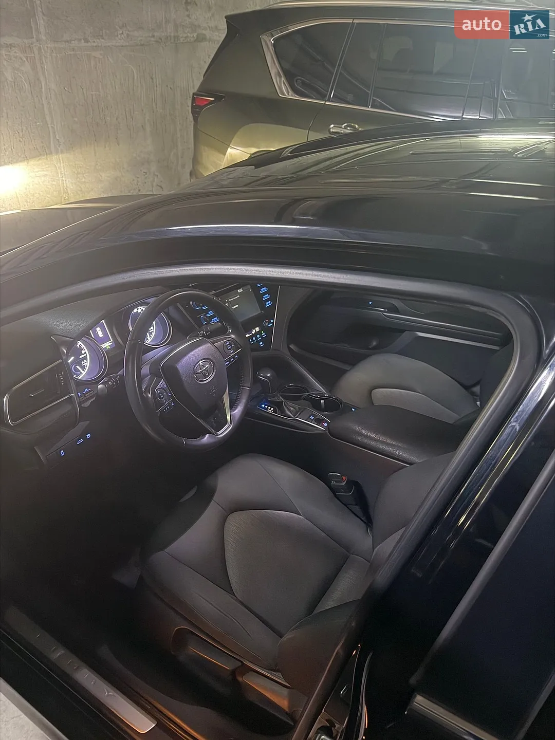 2018 Toyota Camry - мініатюра 17