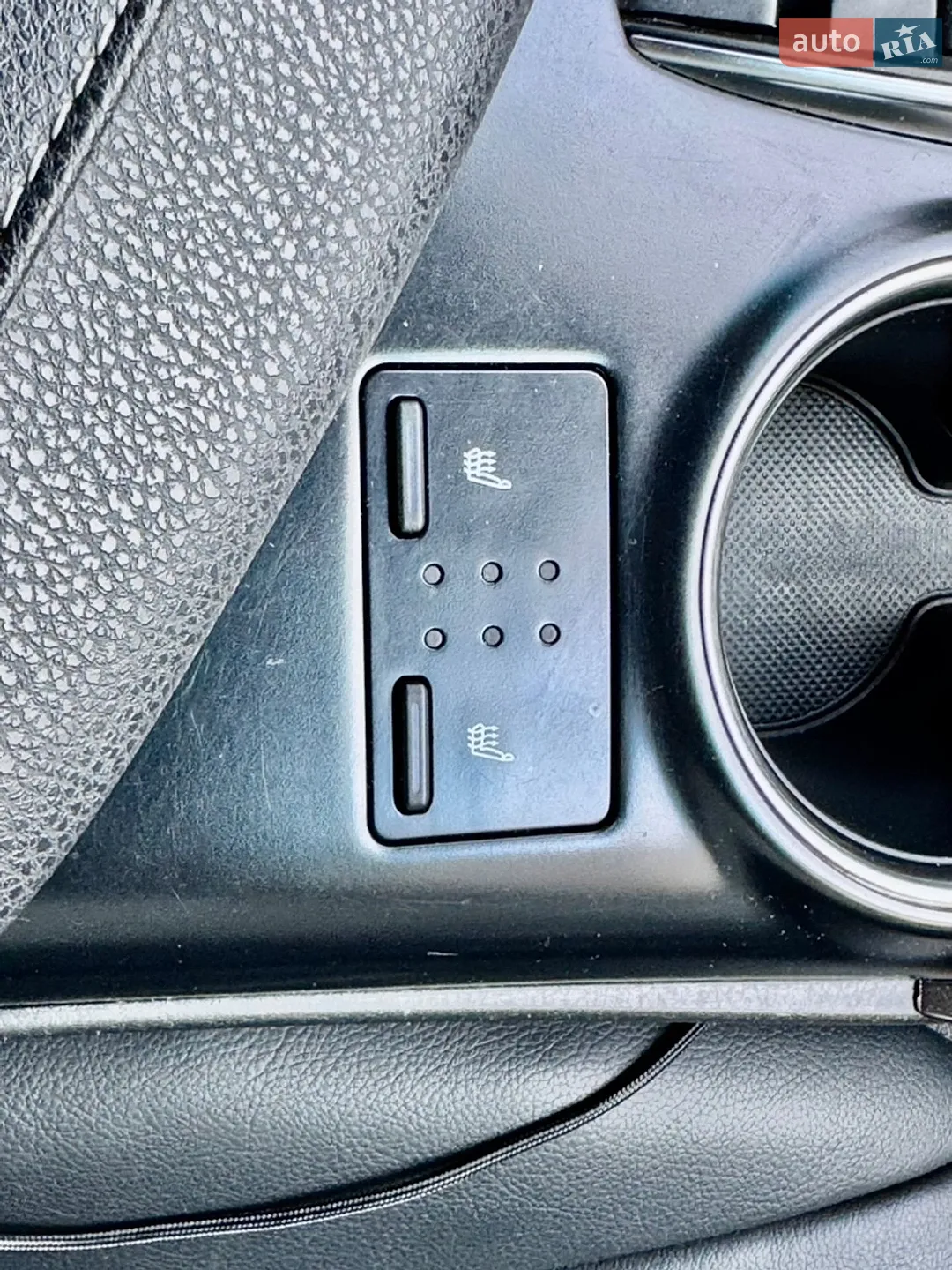 2019 Toyota Camry - мініатюра 38