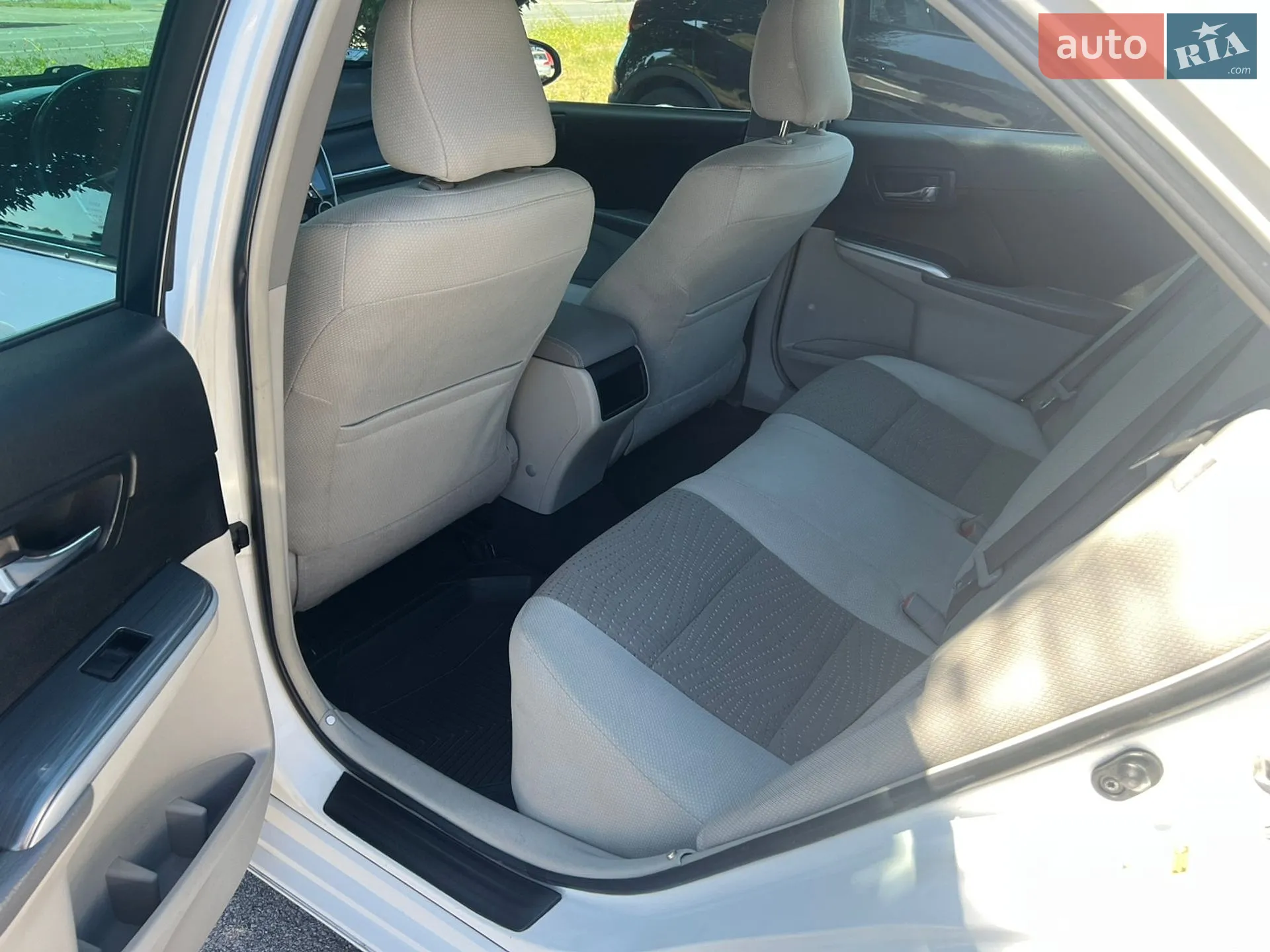 2013 Toyota Camry - мініатюра 13