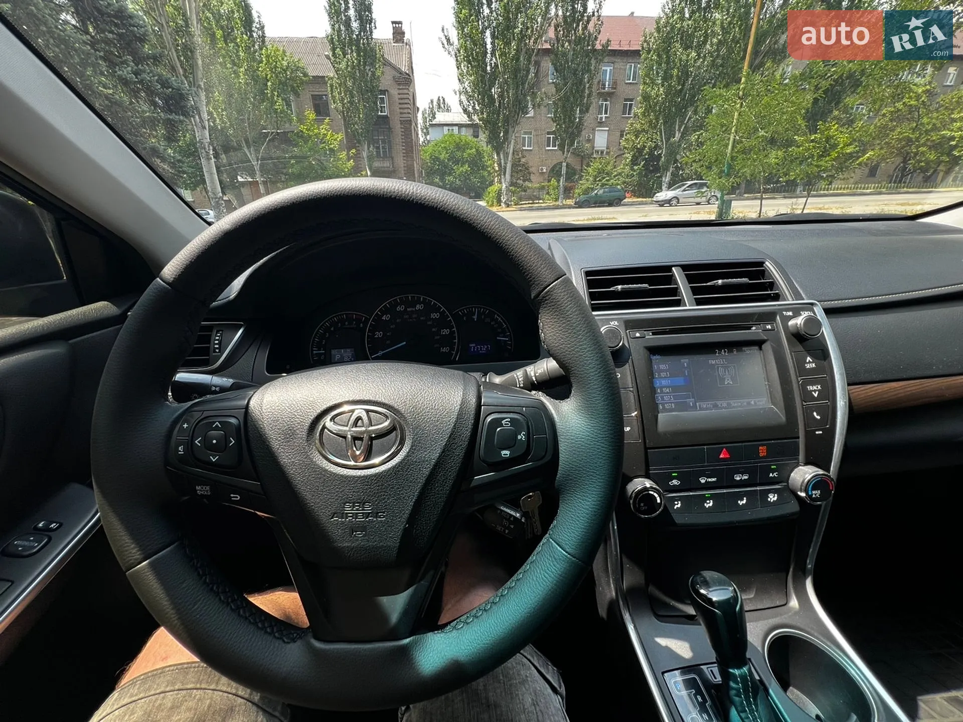 2015 Toyota Camry - мініатюра 17