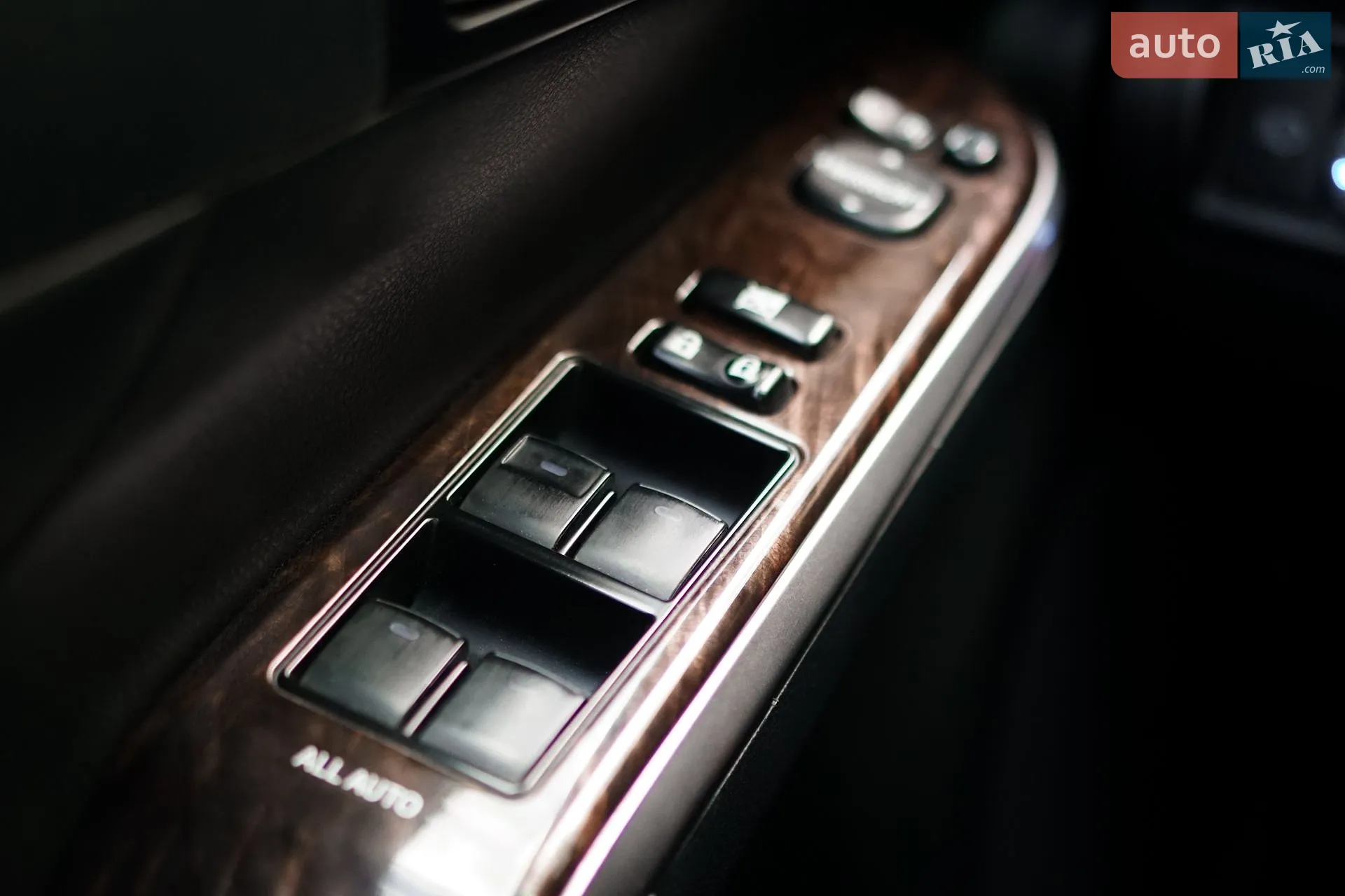 2015 Toyota Camry - мініатюра 28