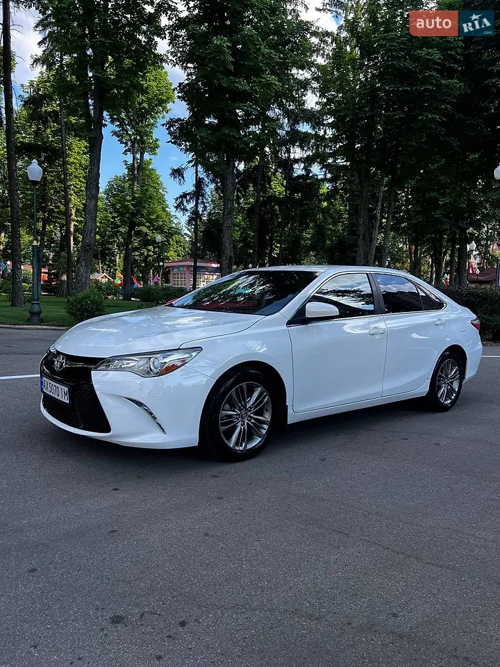 2017 Toyota Camry - мініатюра 15