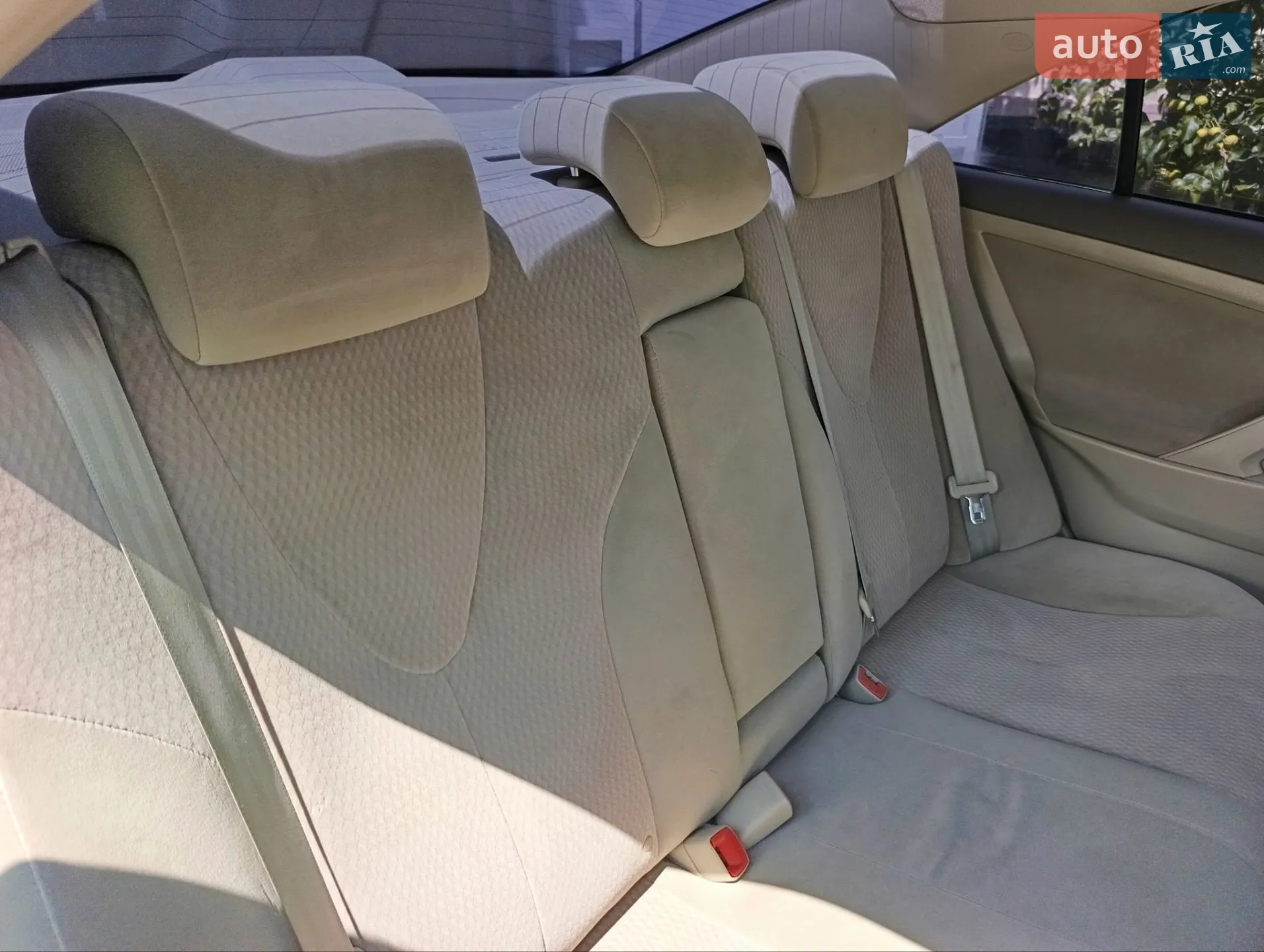 2010 Toyota Camry - мініатюра 16