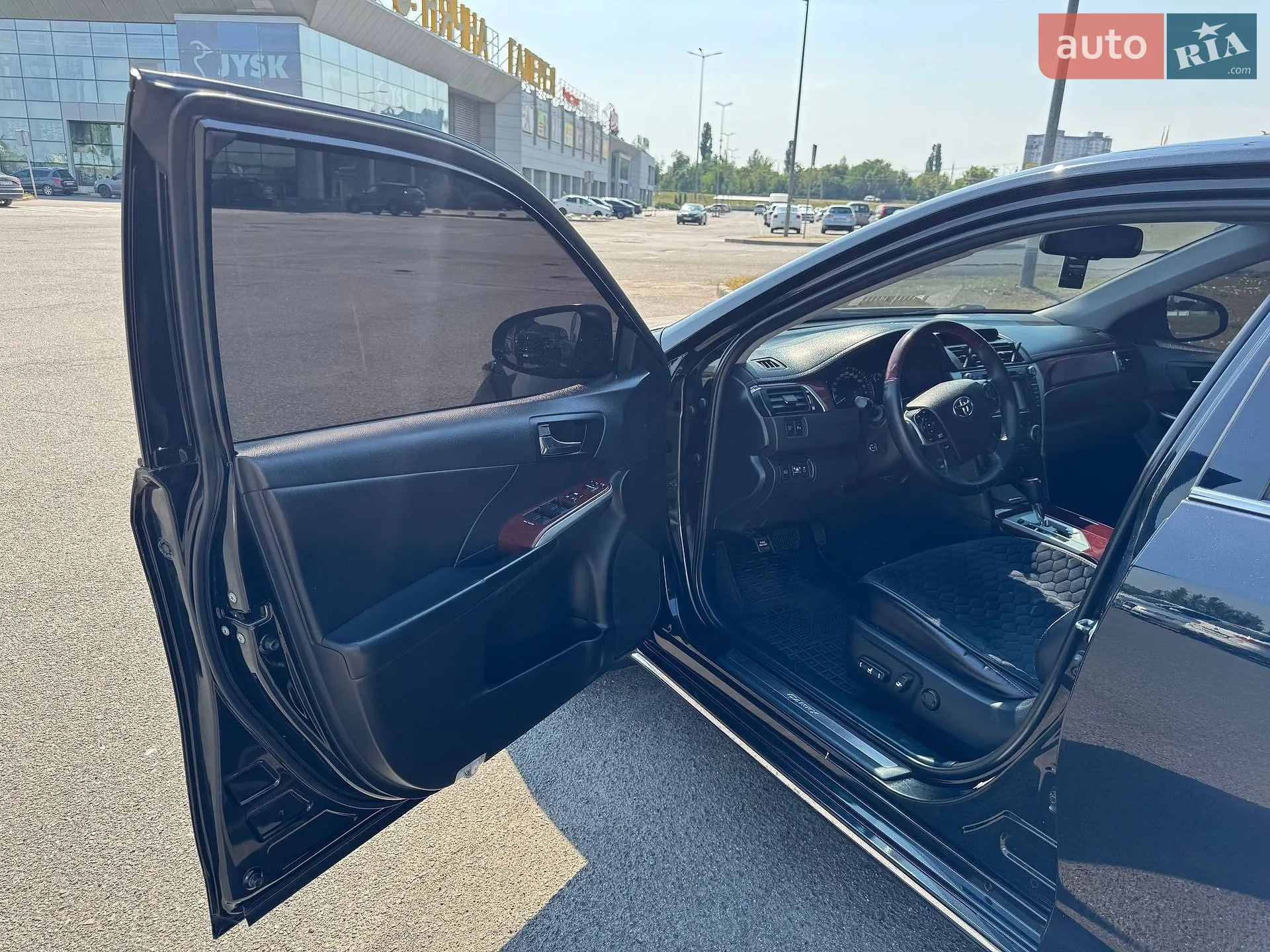 2013 Toyota Camry - мініатюра 25