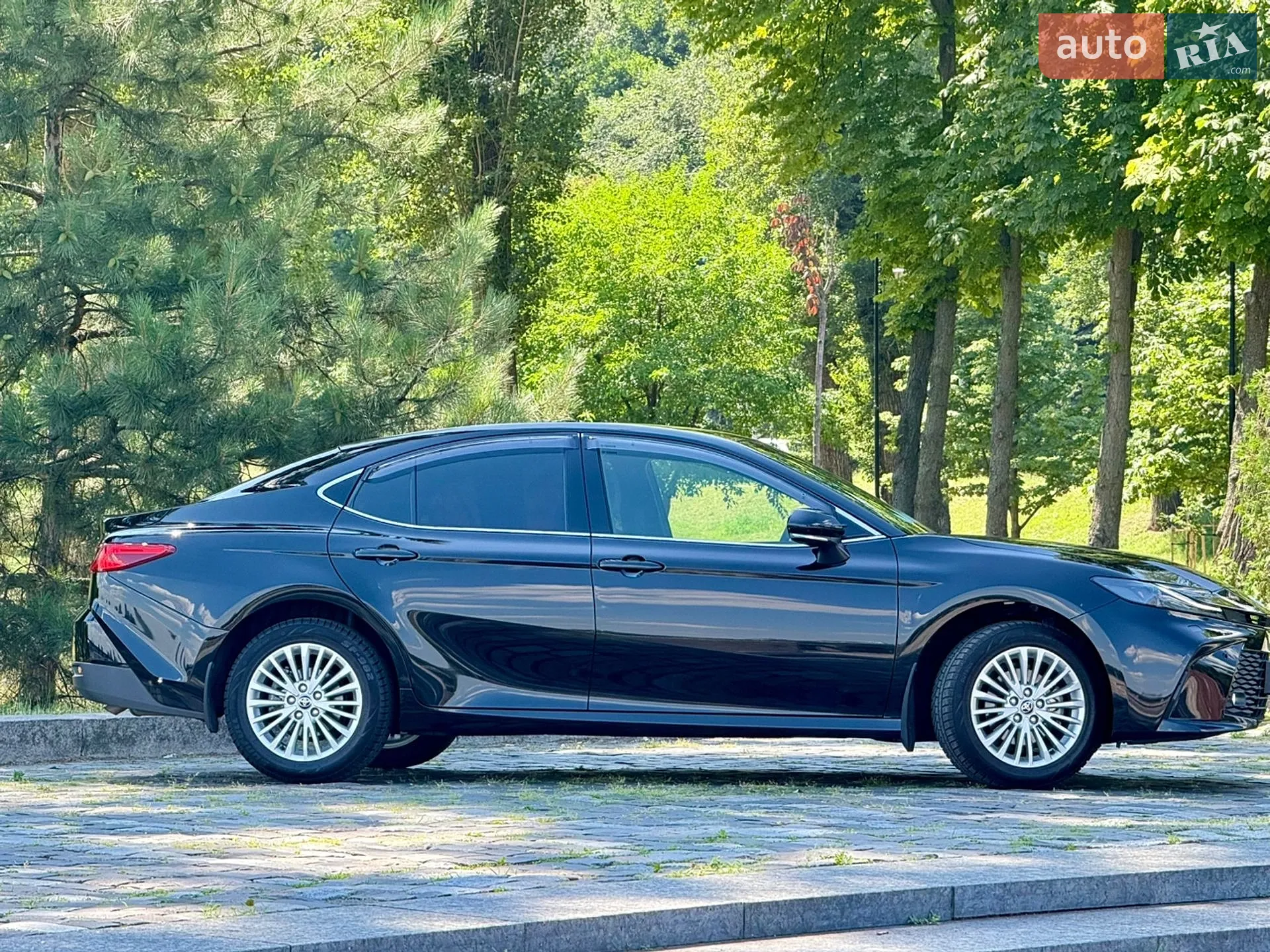 2025 Toyota Camry - мініатюра 25