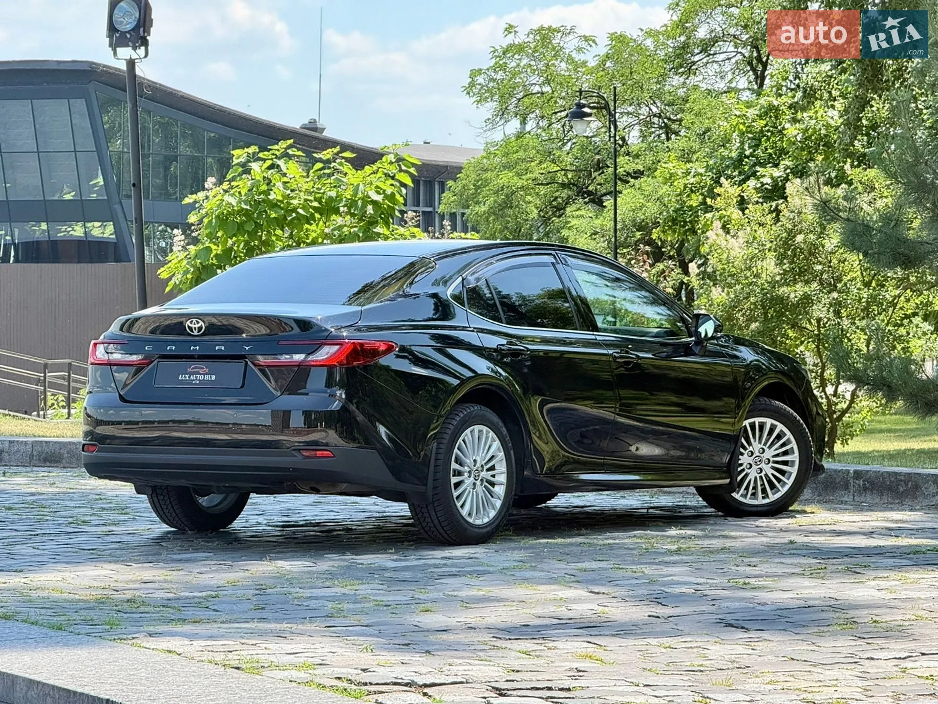 2025 Toyota Camry - мініатюра 187
