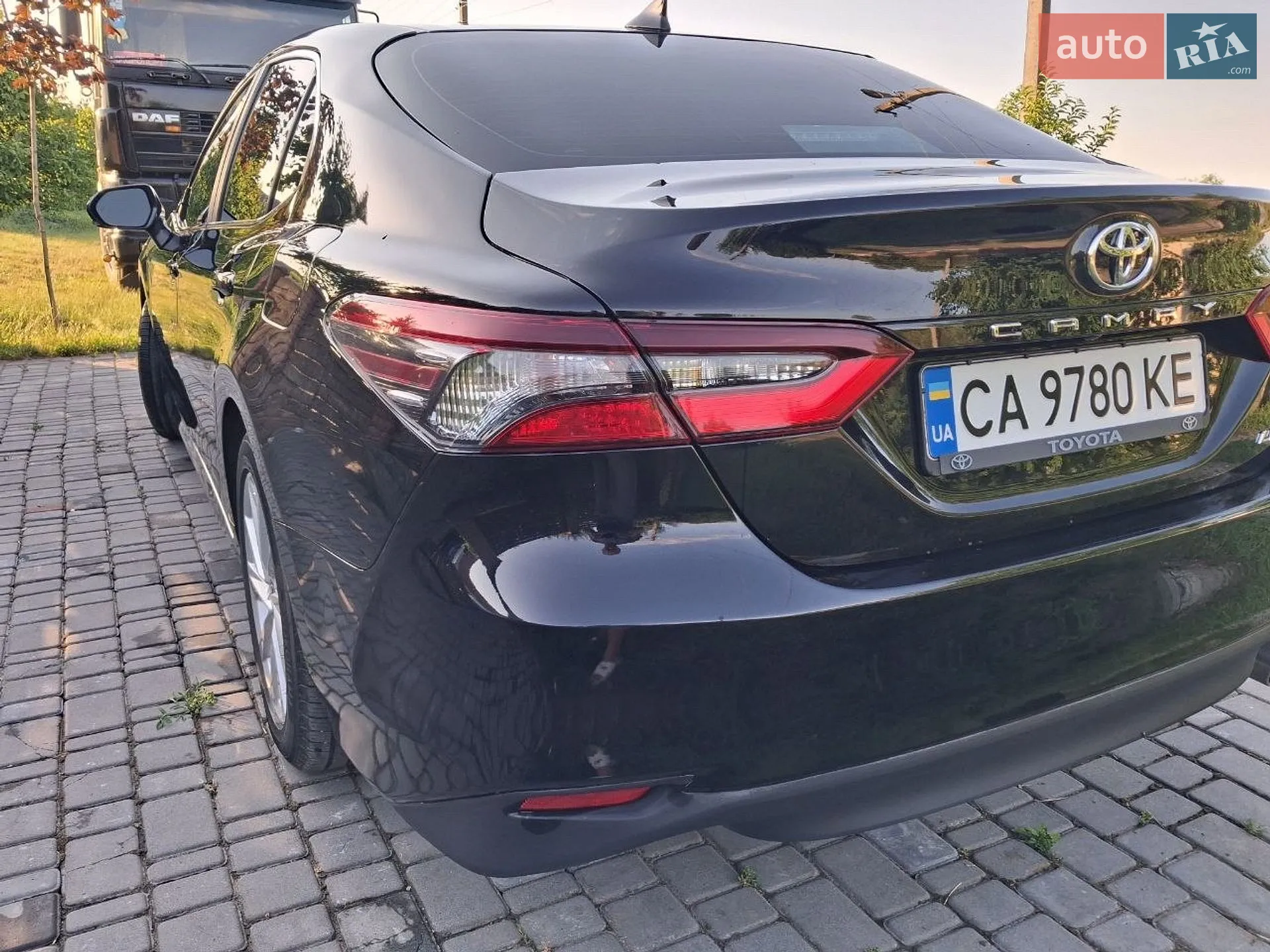 2021 Toyota Camry - мініатюра 3