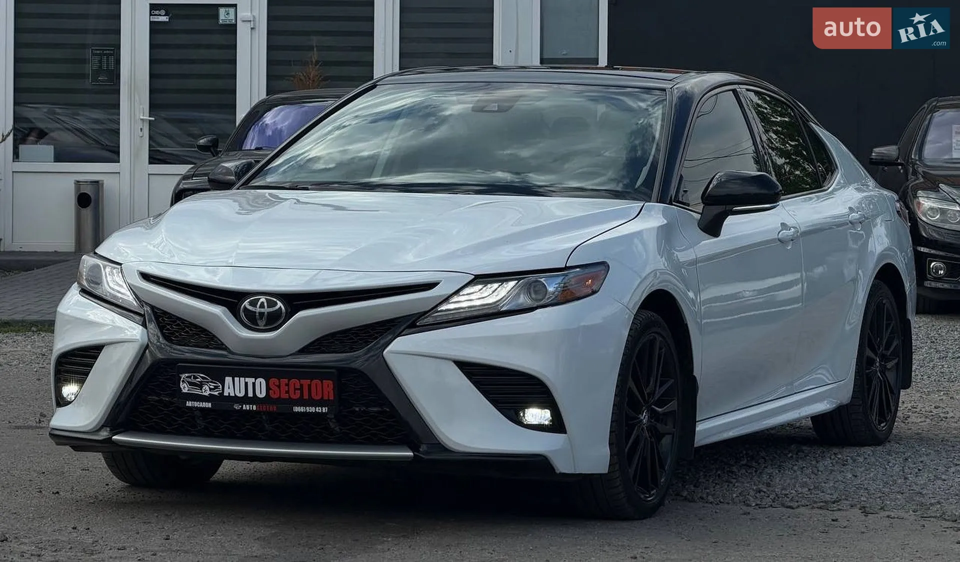 2018 Toyota Camry - мініатюра 3