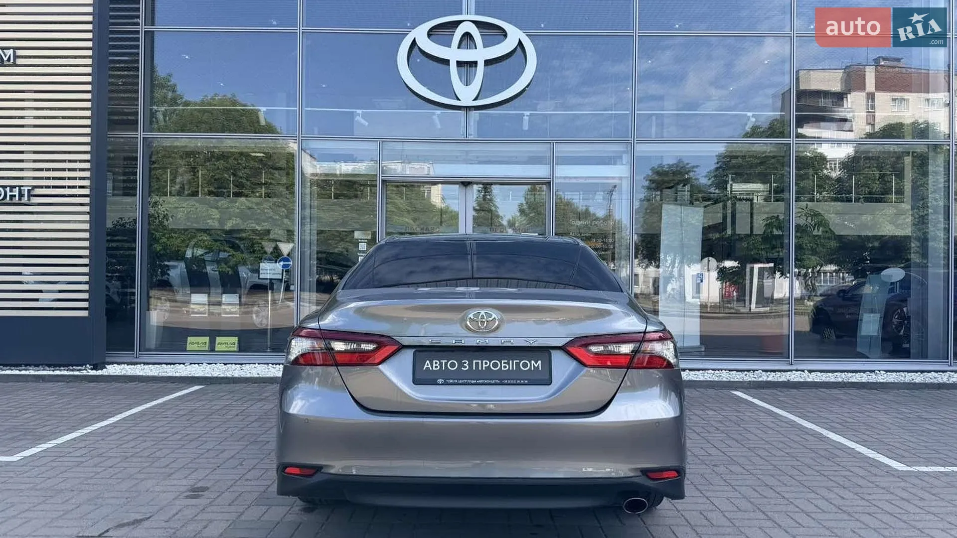 2021 Toyota Camry - мініатюра 4