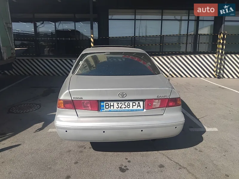 Toyota Camry 2000