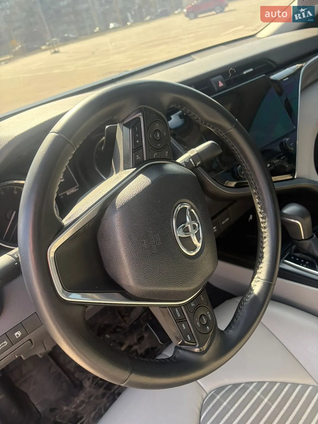 2018 Toyota Camry - мініатюра 13