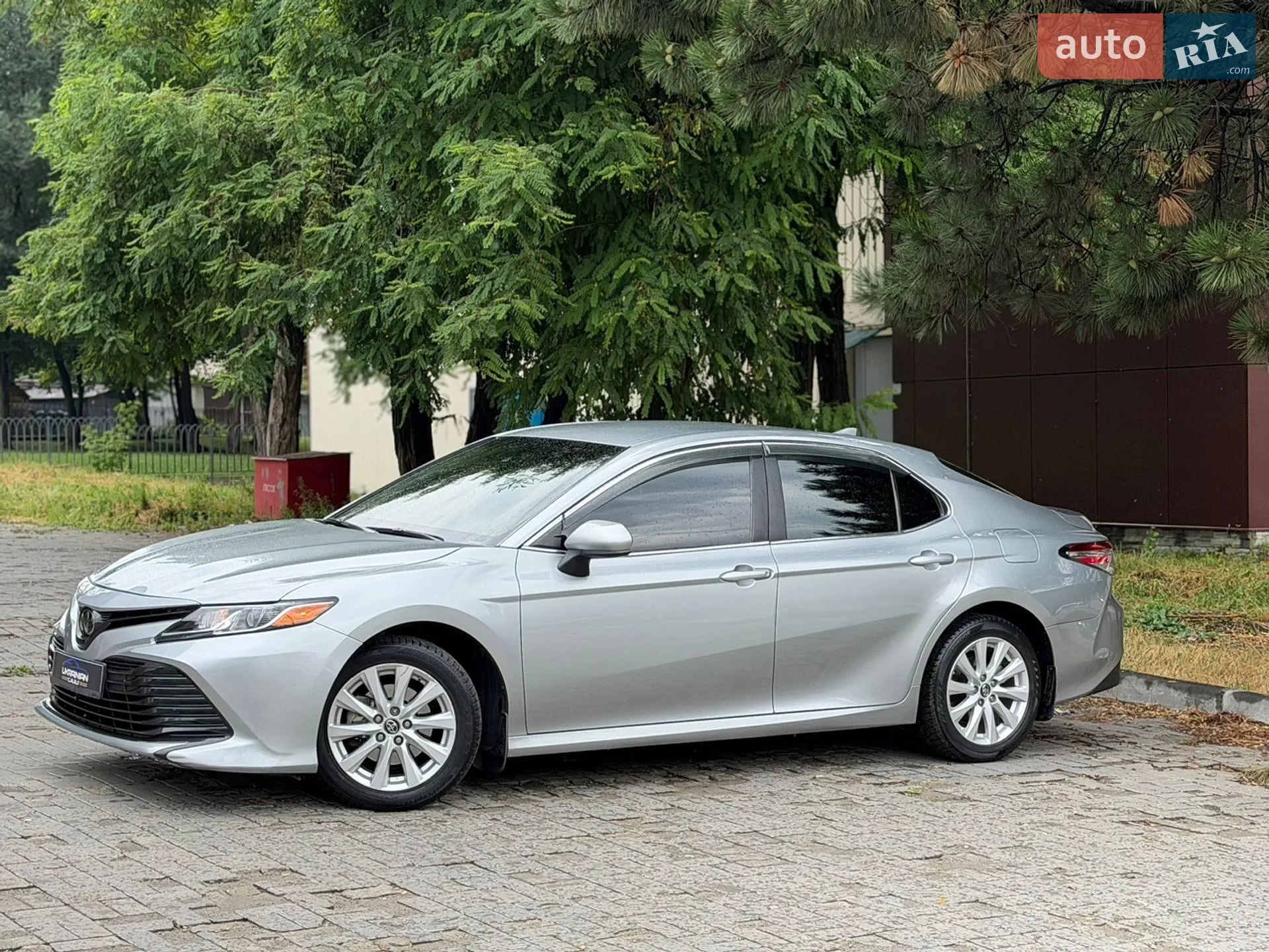 2019 Toyota Camry - мініатюра 2