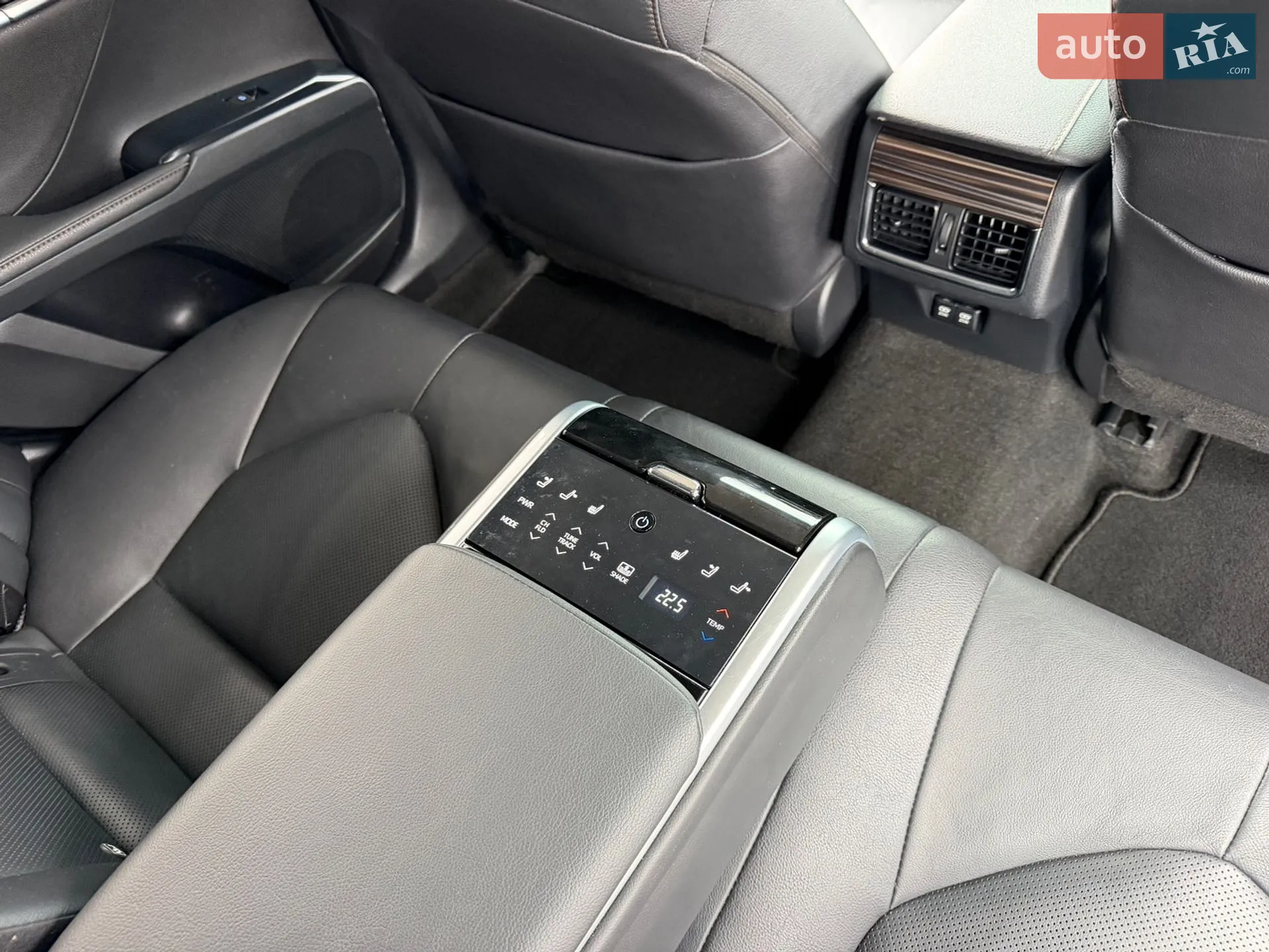 2019 Toyota Camry - мініатюра 46