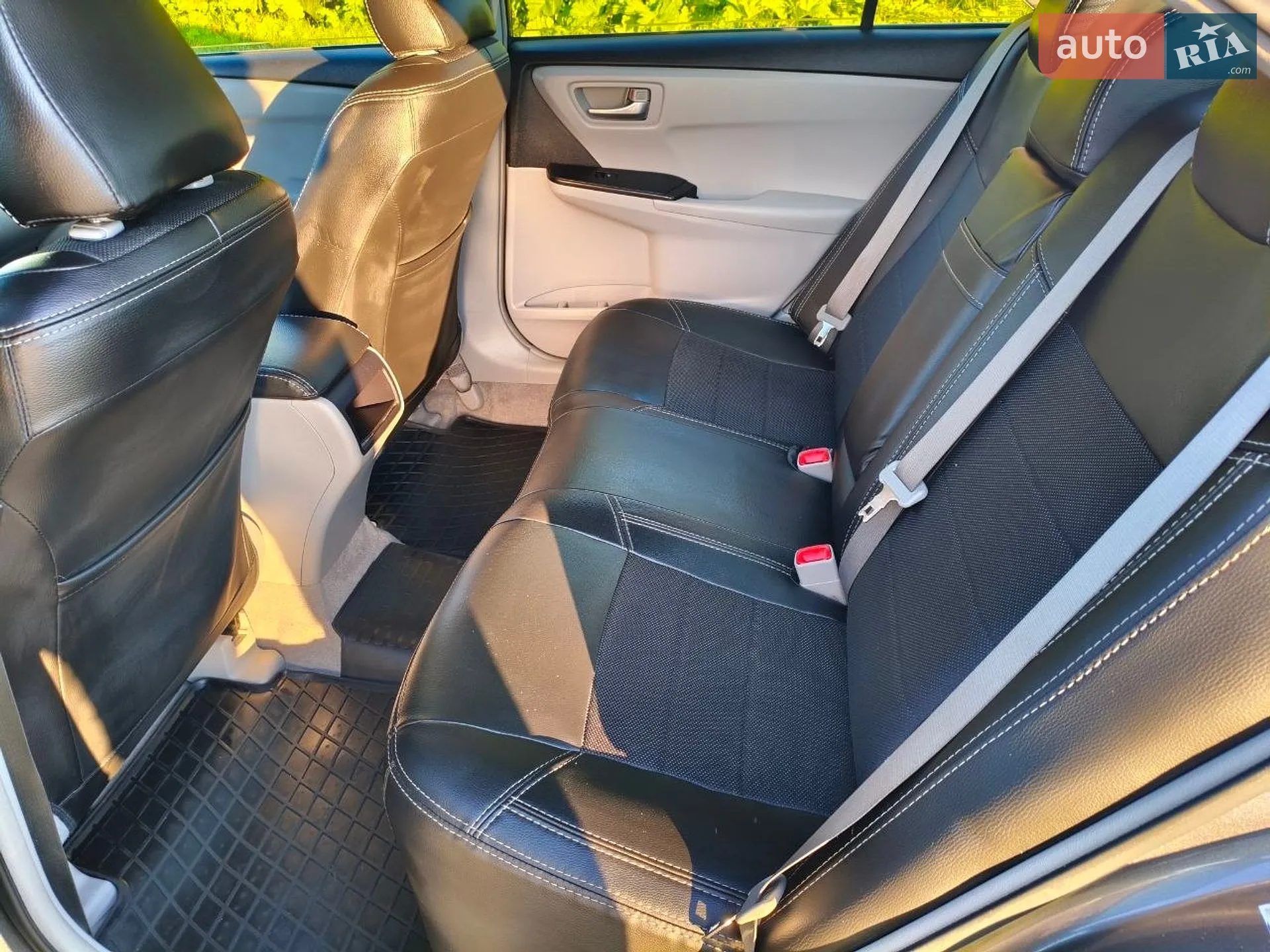 2017 Toyota Camry - мініатюра 21
