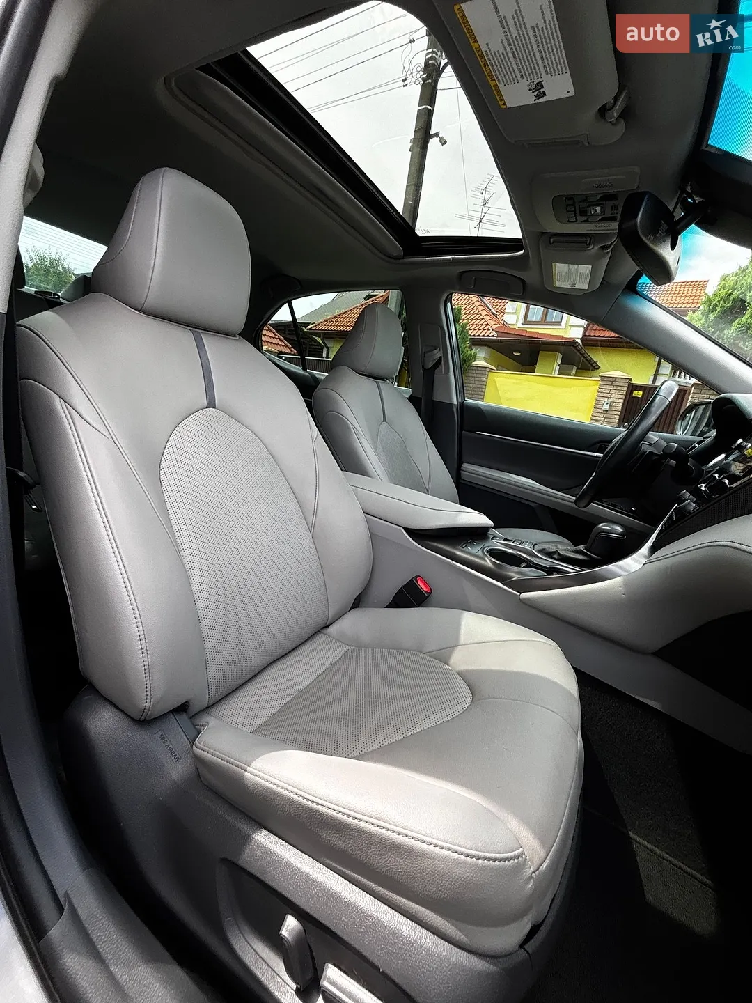 2021 Toyota Camry - мініатюра 31