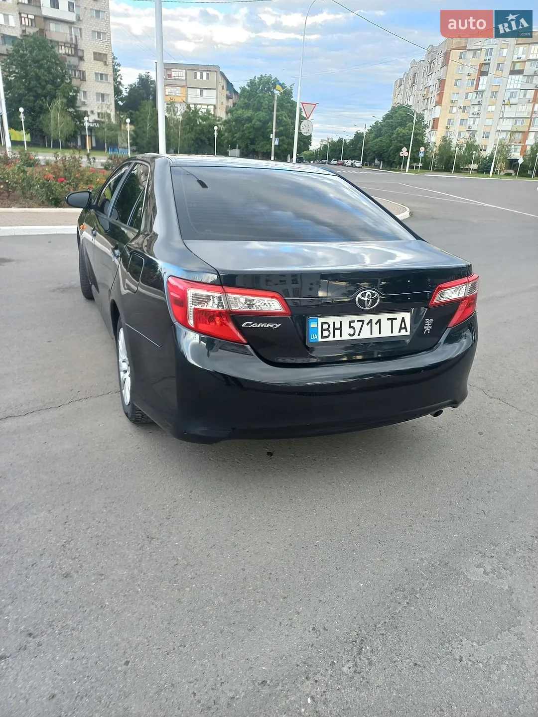 2014 Toyota Camry - мініатюра 3