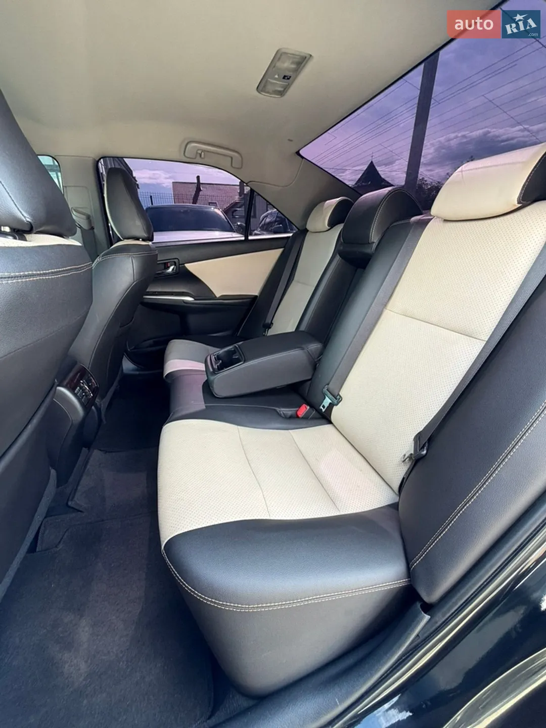2015 Toyota Camry - мініатюра 24