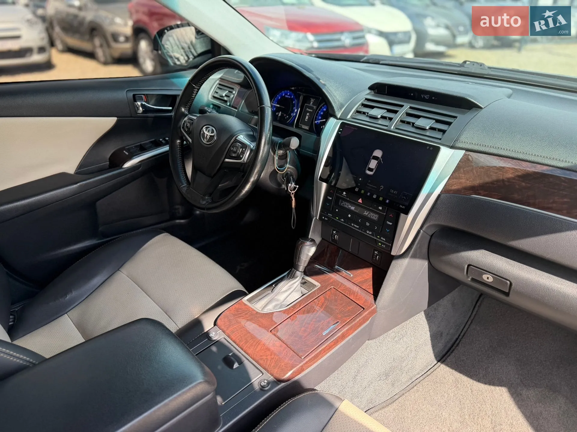 2015 Toyota Camry - мініатюра 29