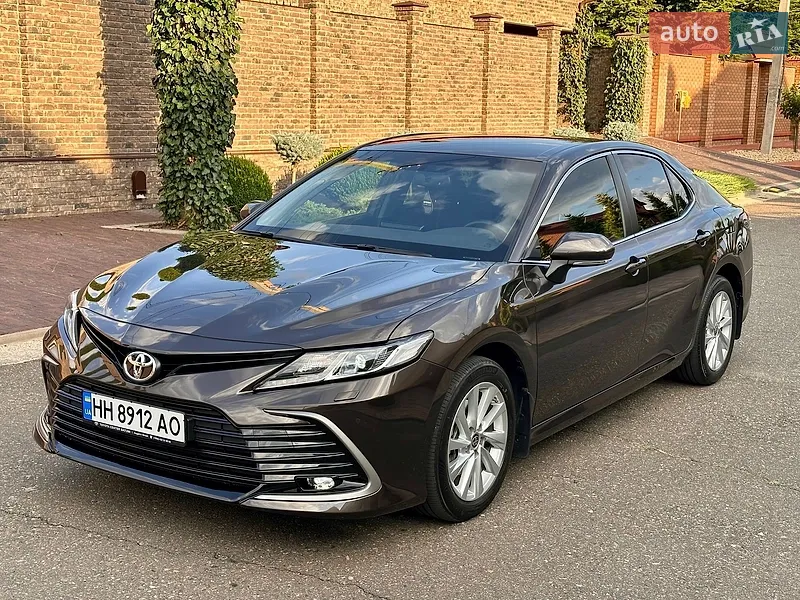 Toyota Camry 2021