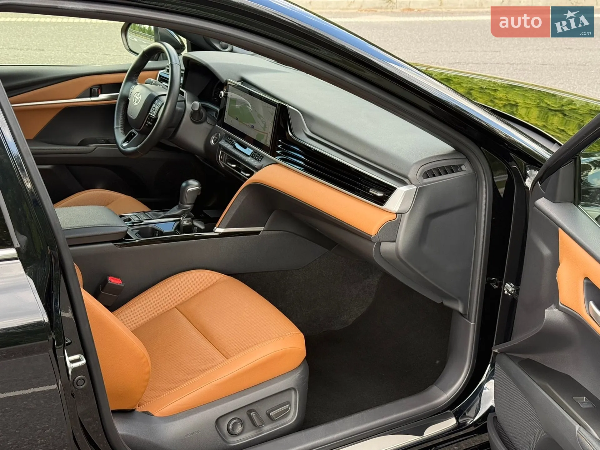 2024 Toyota Camry - мініатюра 38