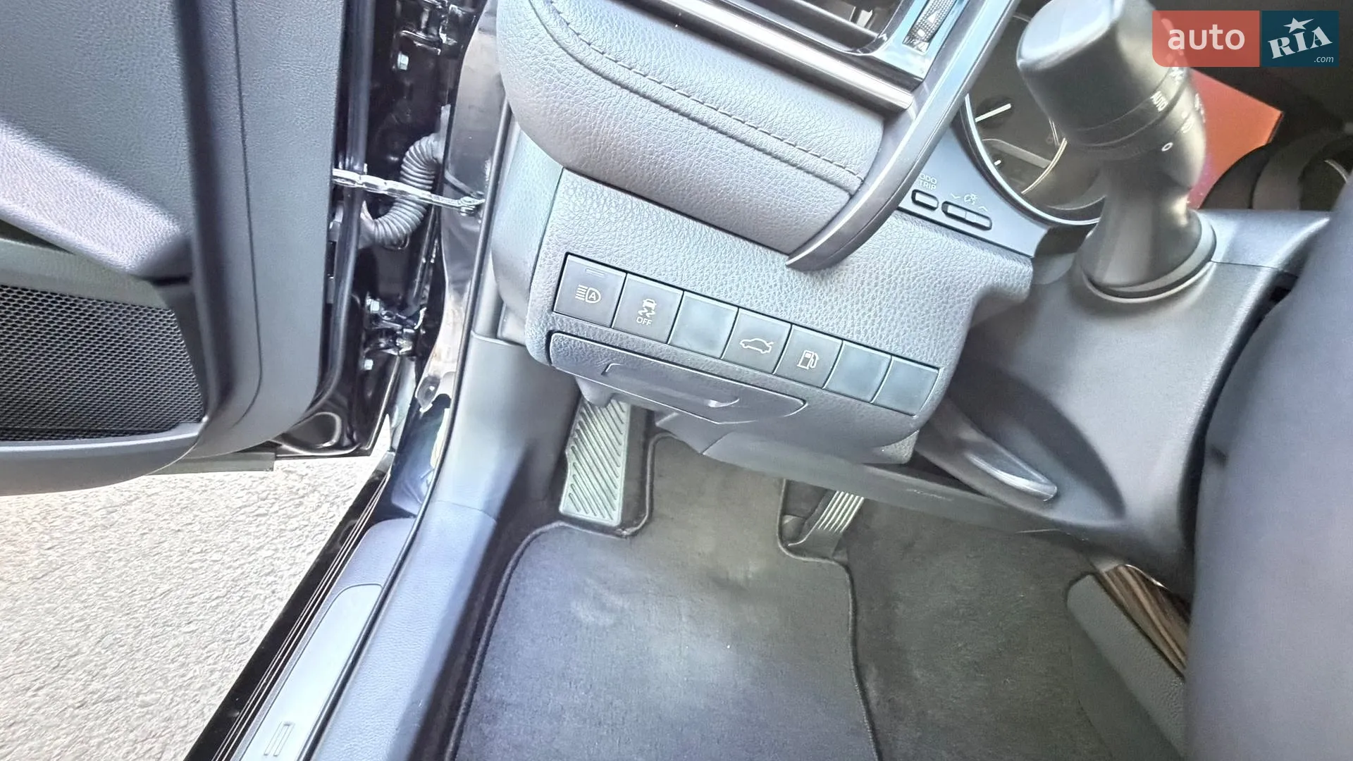 2017 Toyota Camry - мініатюра 29
