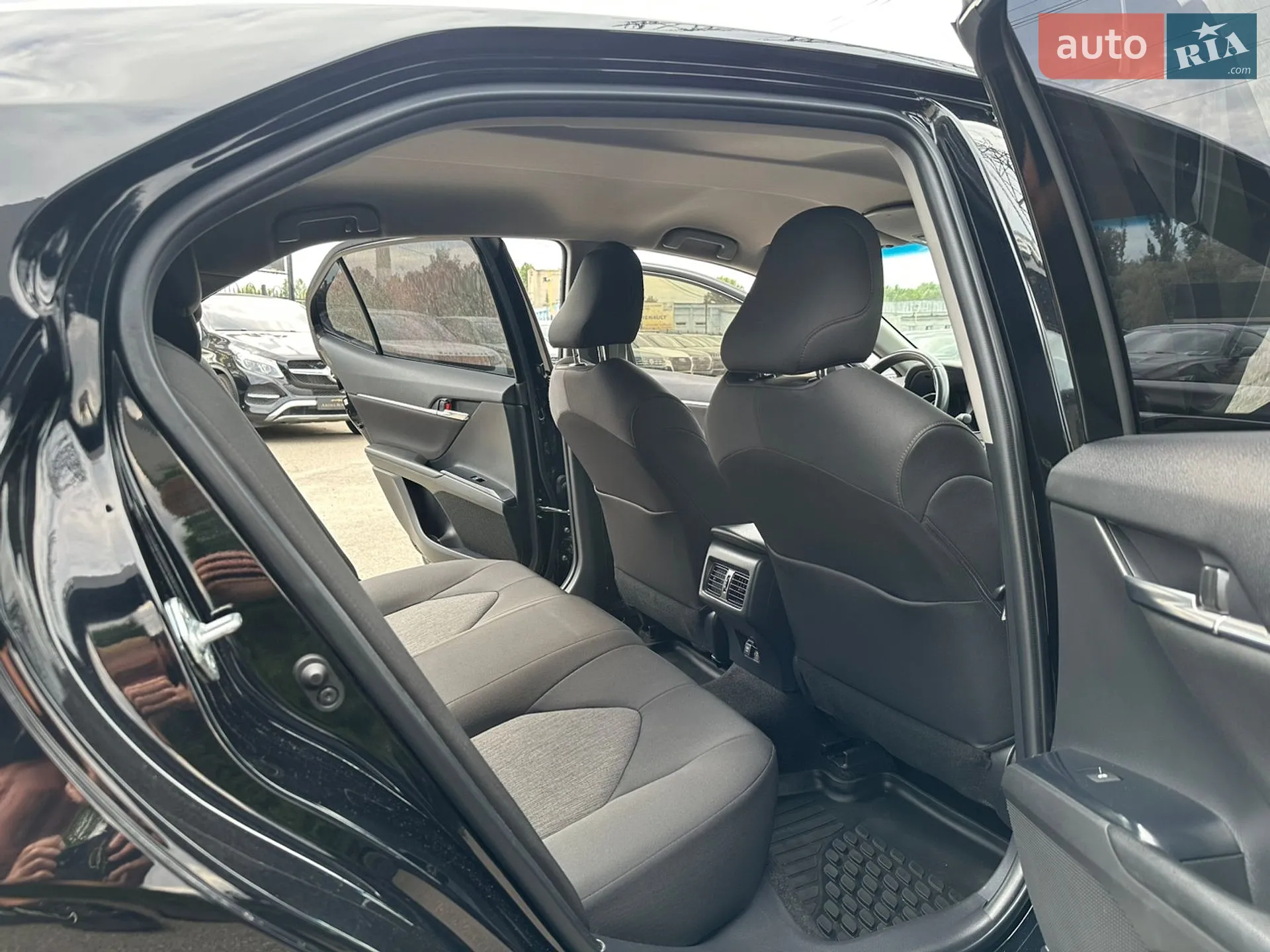 2020 Toyota Camry - мініатюра 18