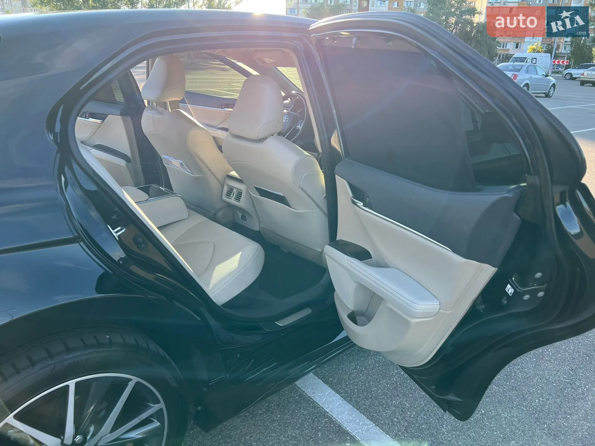 2023 Toyota Camry - мініатюра 11