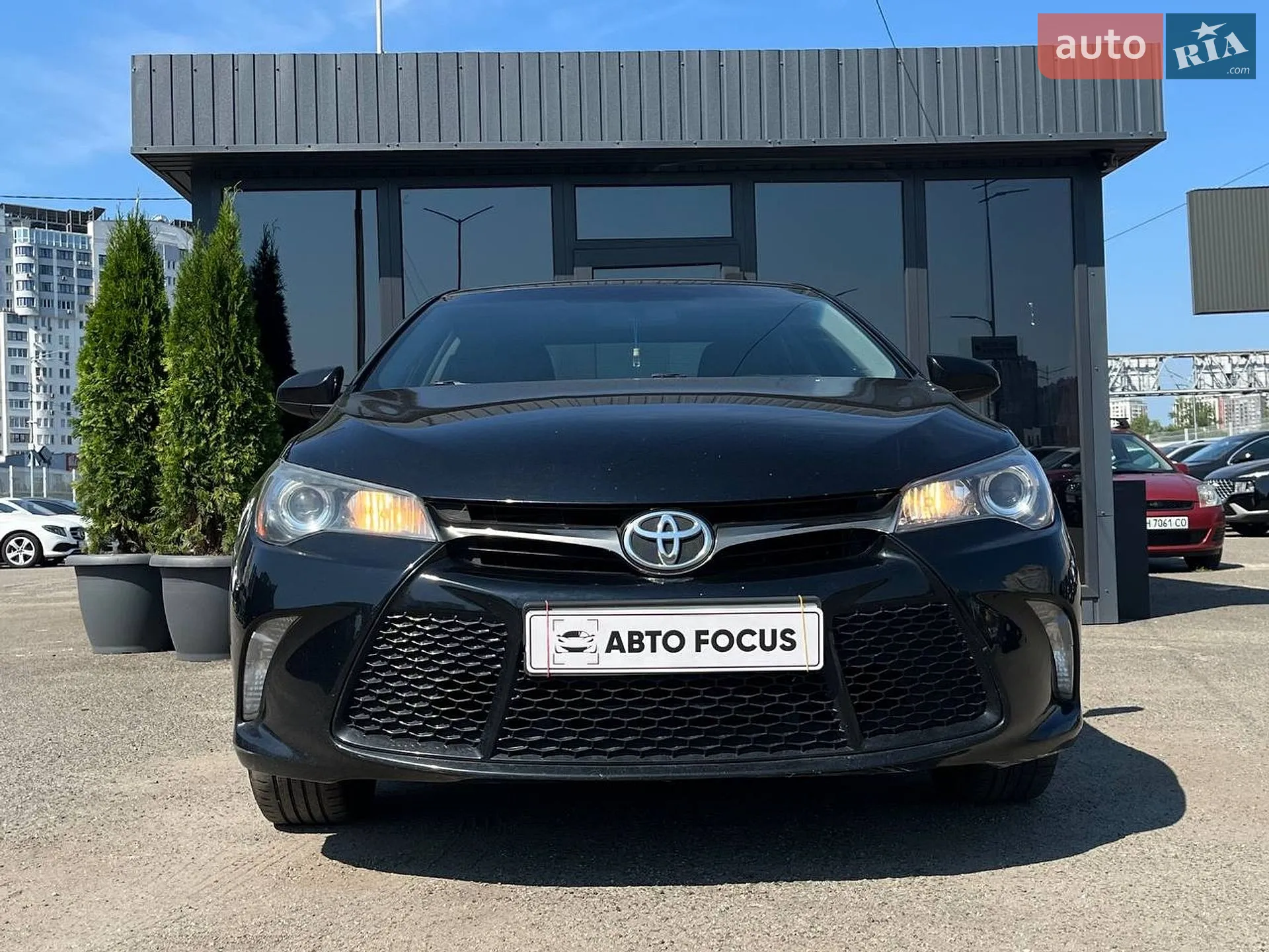 2016 Toyota Camry - мініатюра 3