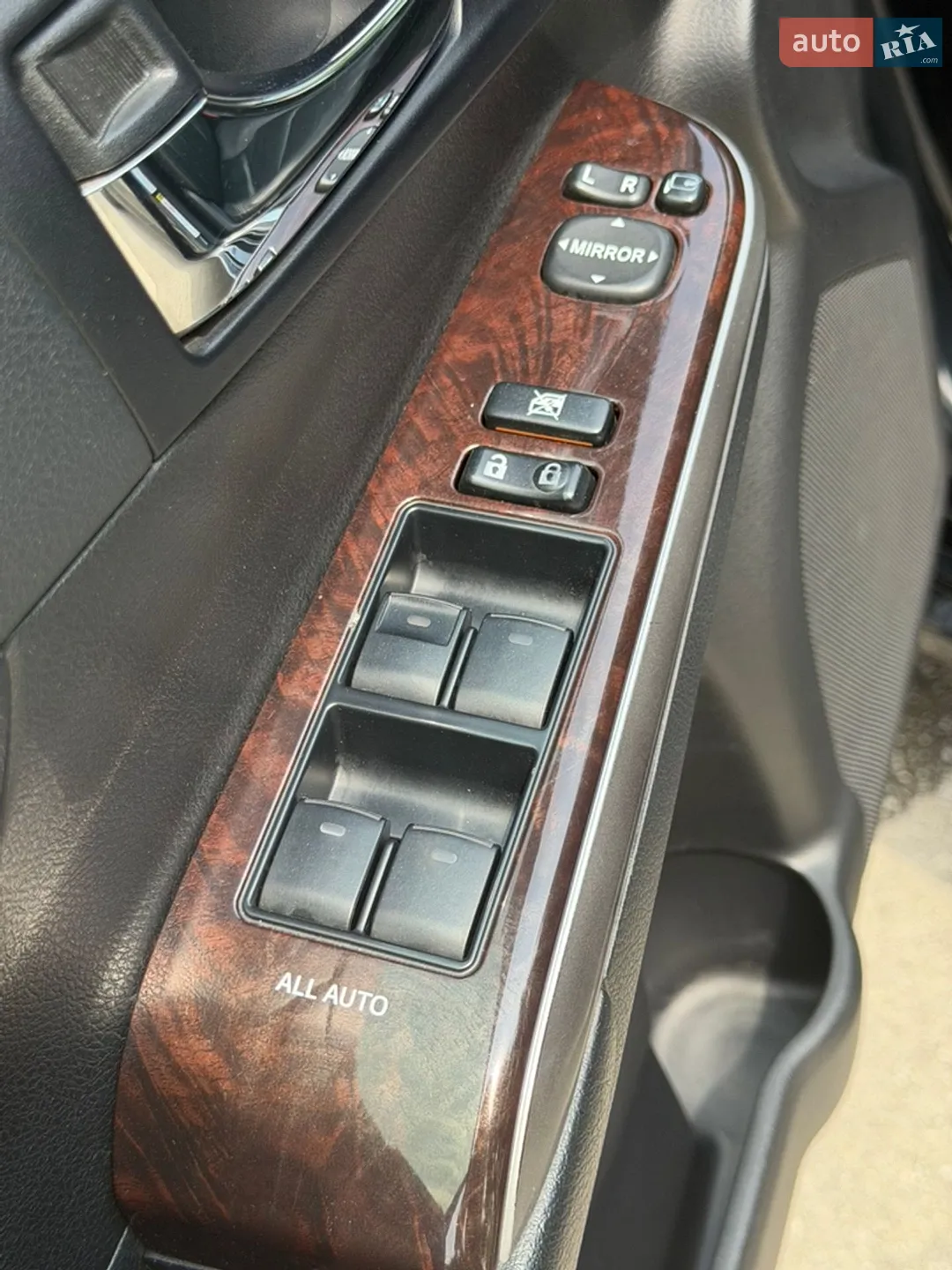 2014 Toyota Camry - мініатюра 25
