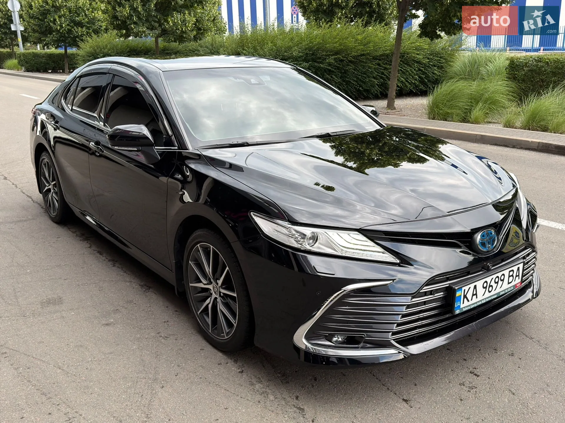 2022 Toyota Camry - фото 1