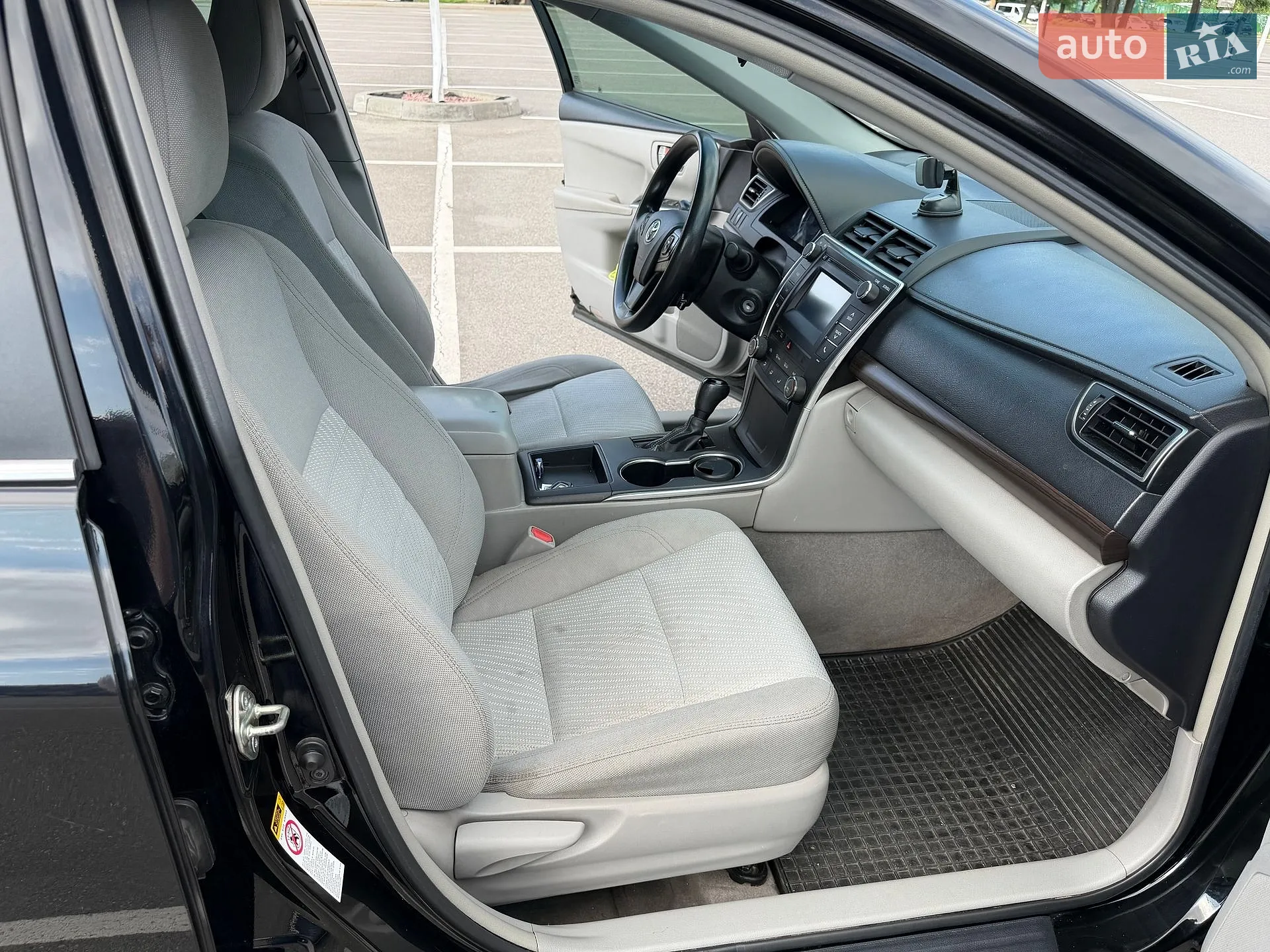 2016 Toyota Camry - мініатюра 16