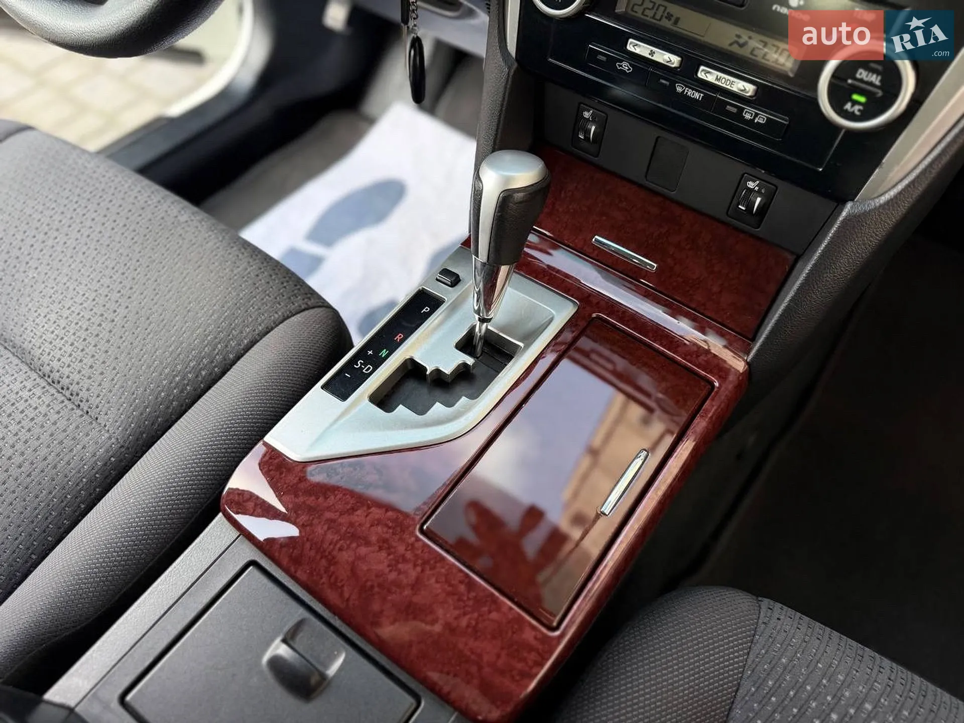 2012 Toyota Camry - мініатюра 11