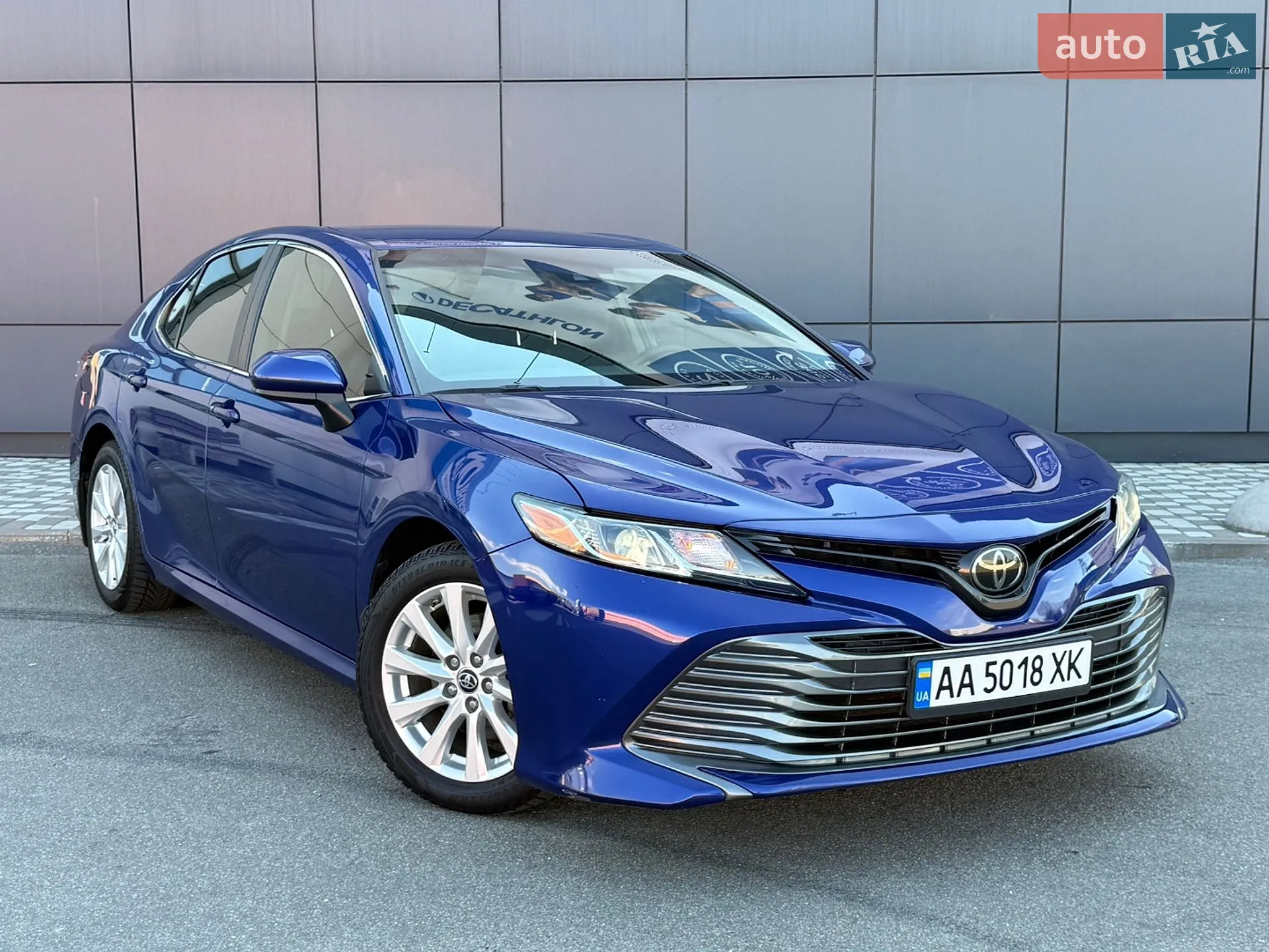 2017 Toyota Camry - фото 1