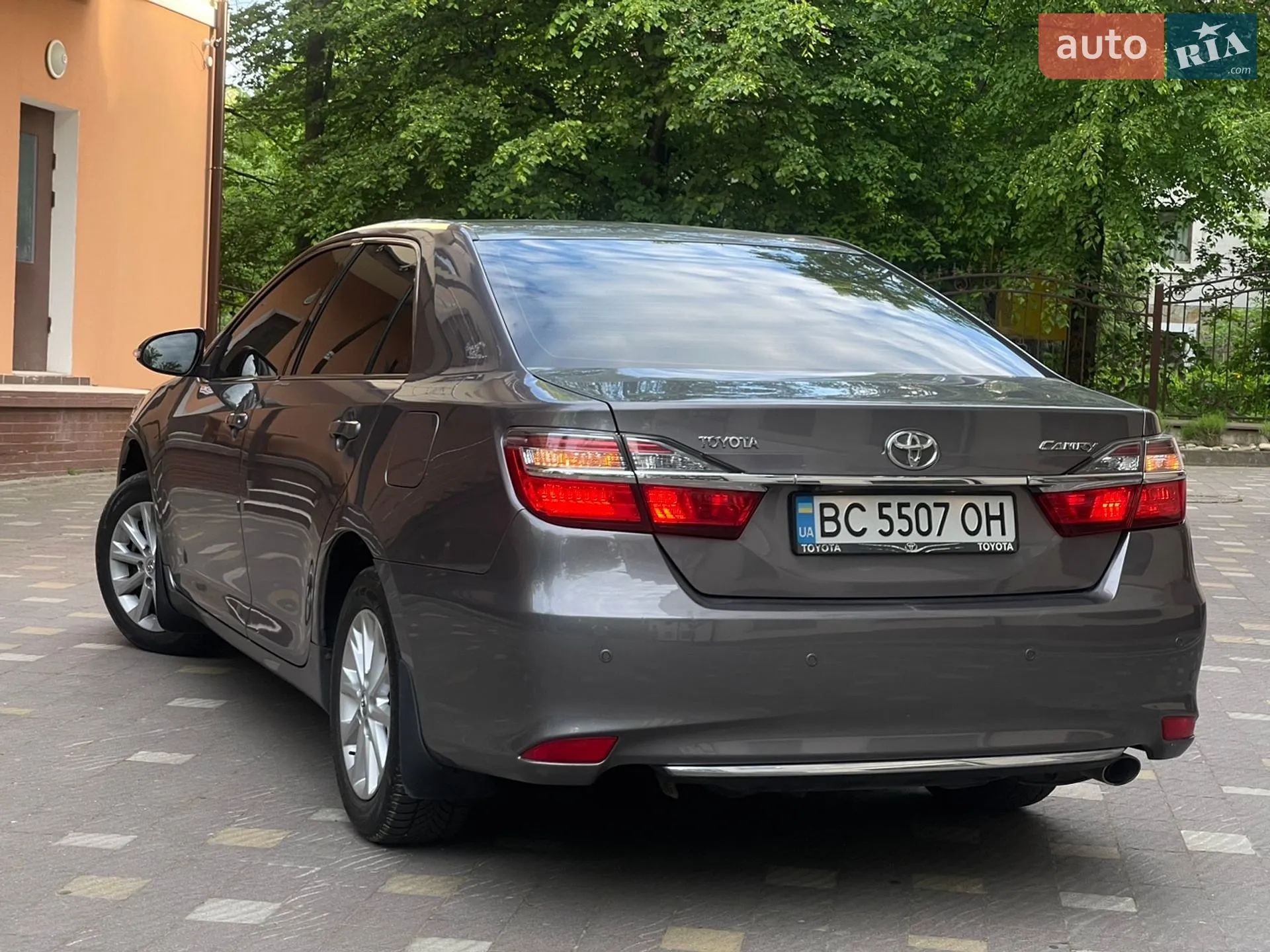 2016 Toyota Camry - мініатюра 14