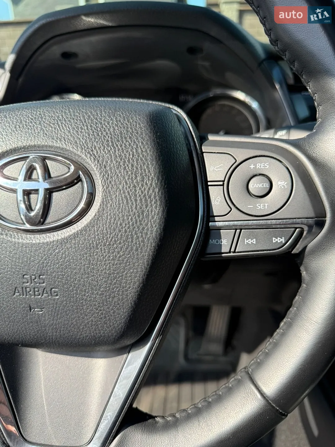 2018 Toyota Camry - мініатюра 16