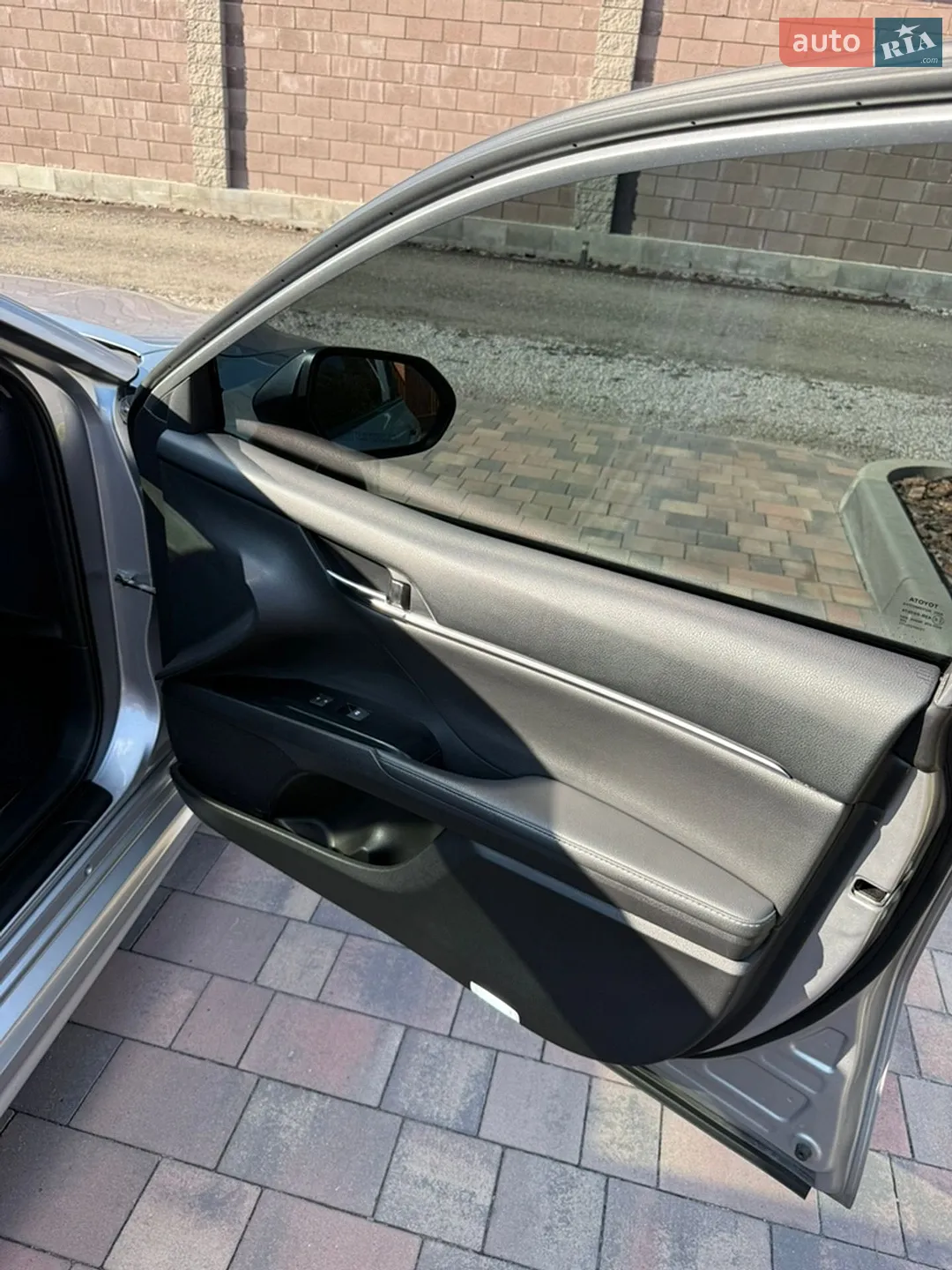 2018 Toyota Camry - мініатюра 27
