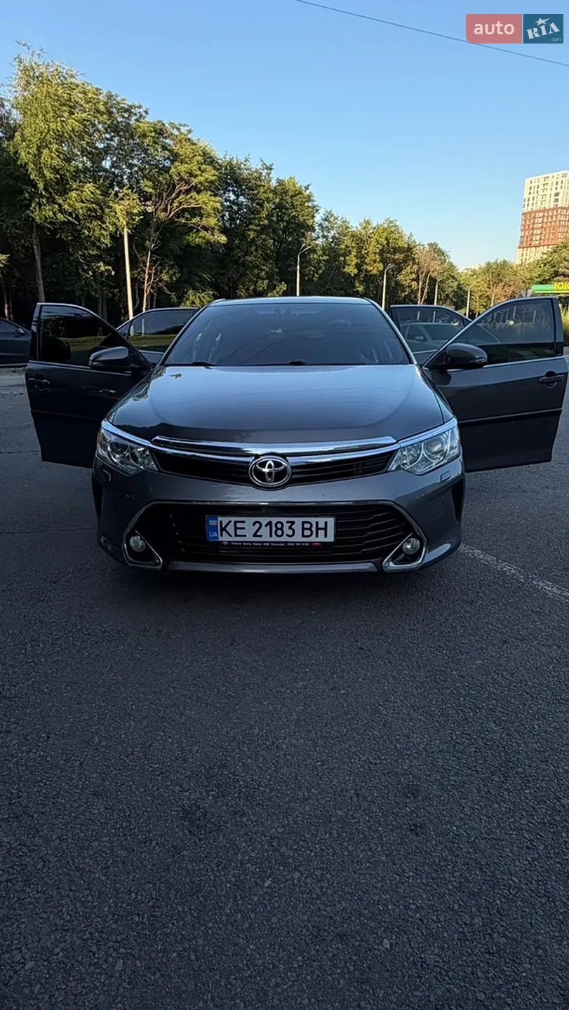 2017 Toyota Camry - мініатюра 2