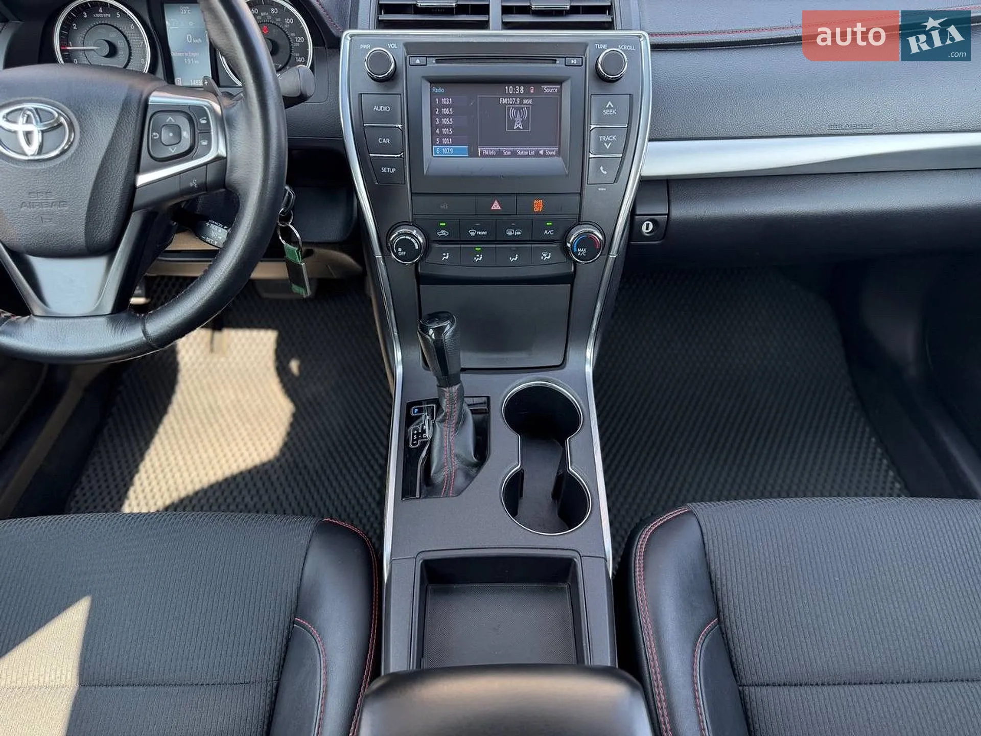 2015 Toyota Camry - мініатюра 21