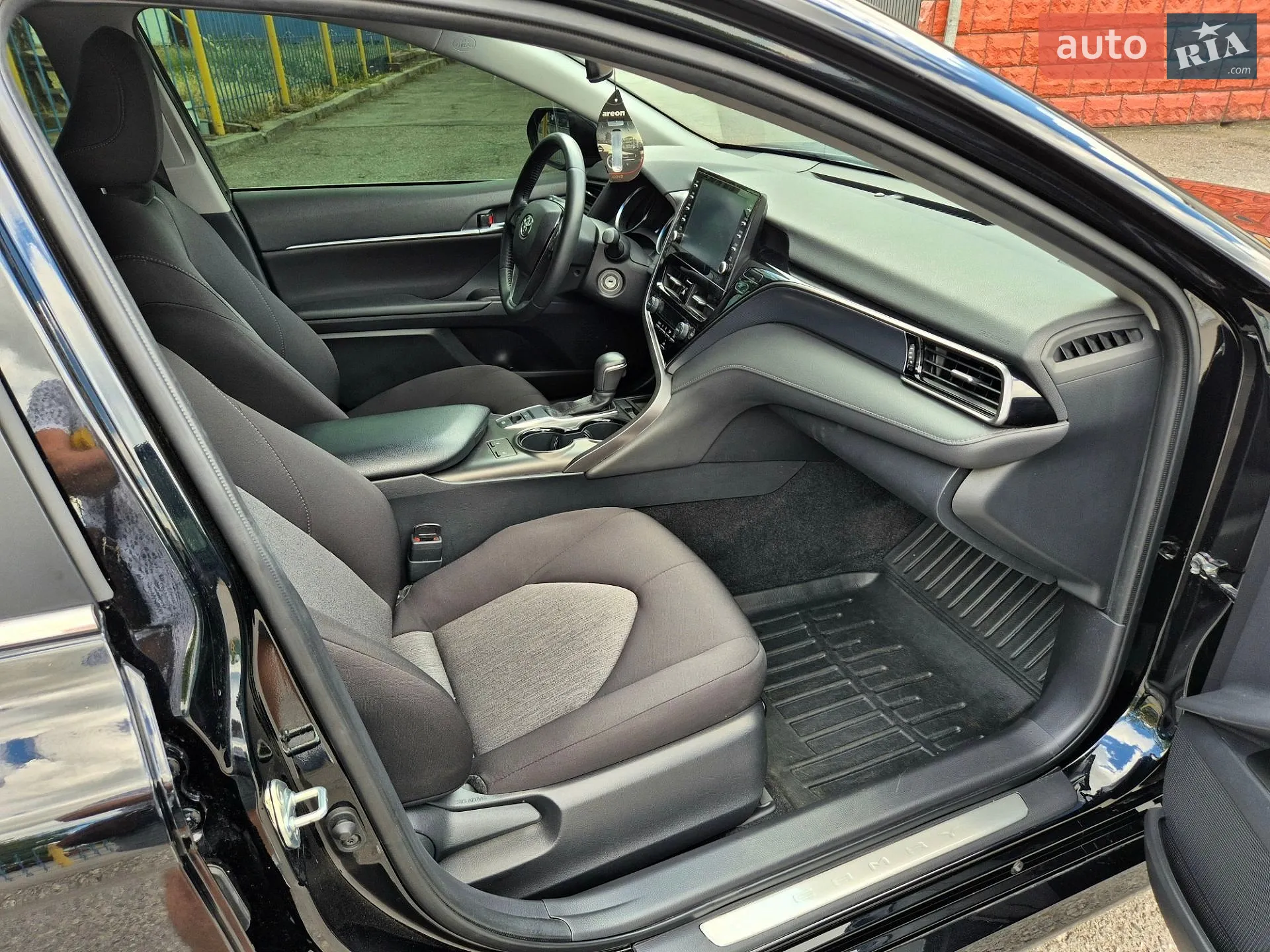 2023 Toyota Camry - мініатюра 18