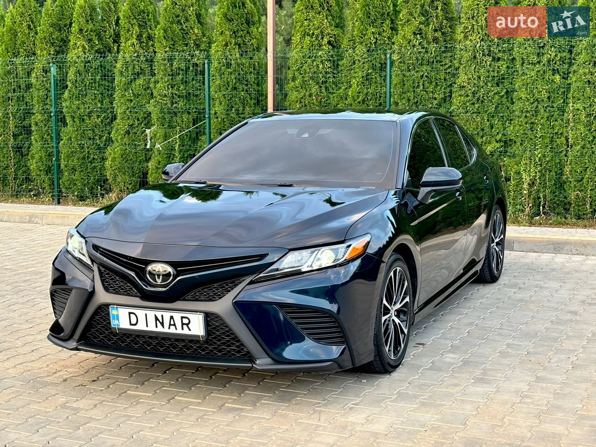 2019 Toyota Camry - мініатюра 2