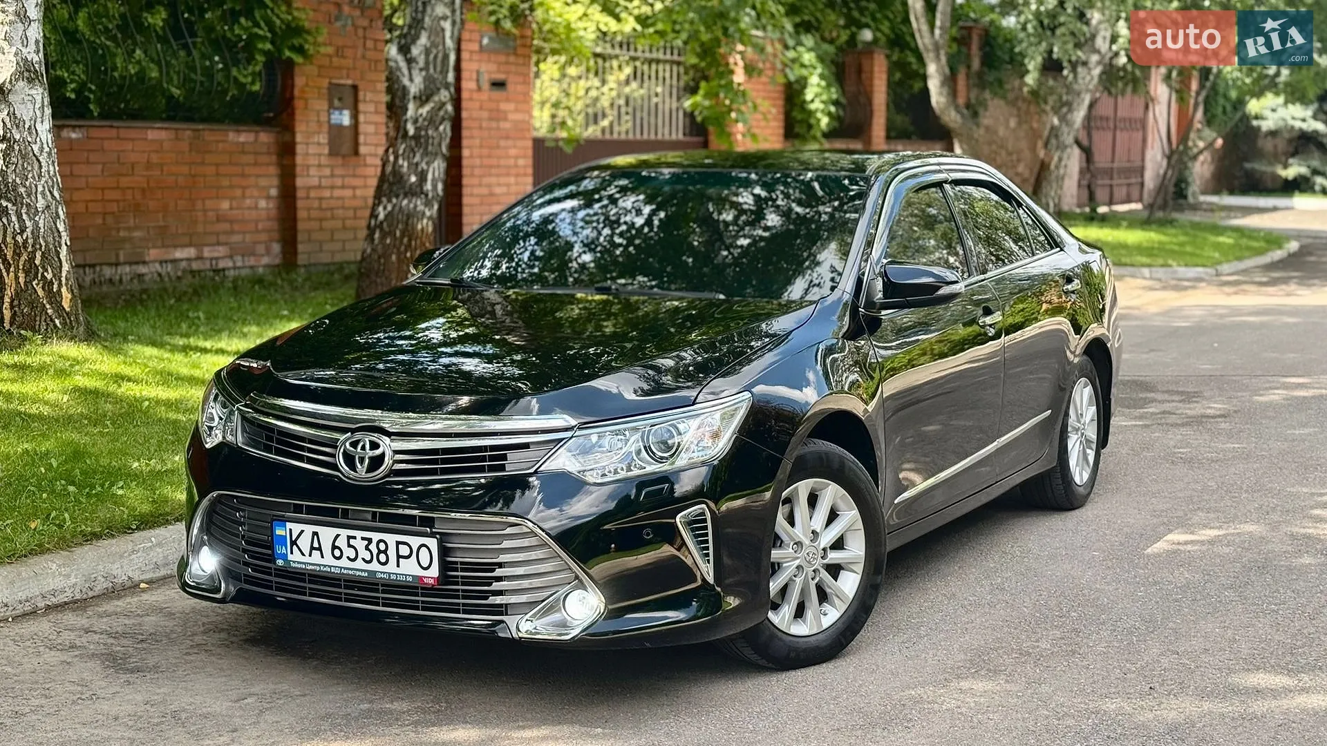 2014 Toyota Camry - мініатюра 2