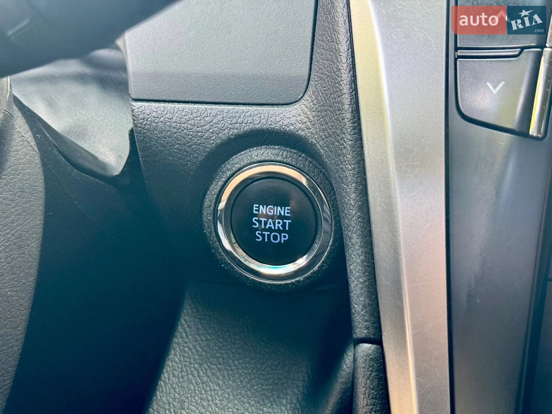 2014 Toyota Camry - мініатюра 24