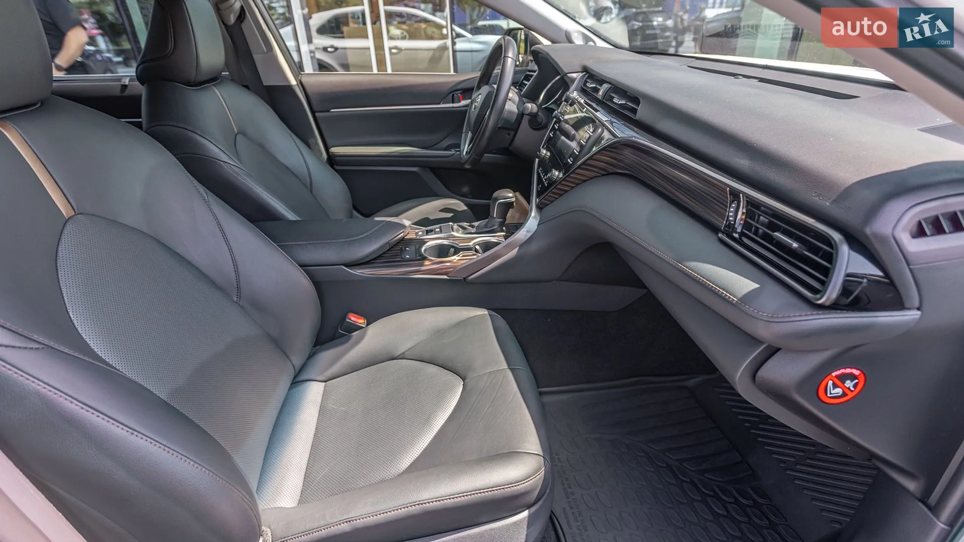 2019 Toyota Camry - мініатюра 6