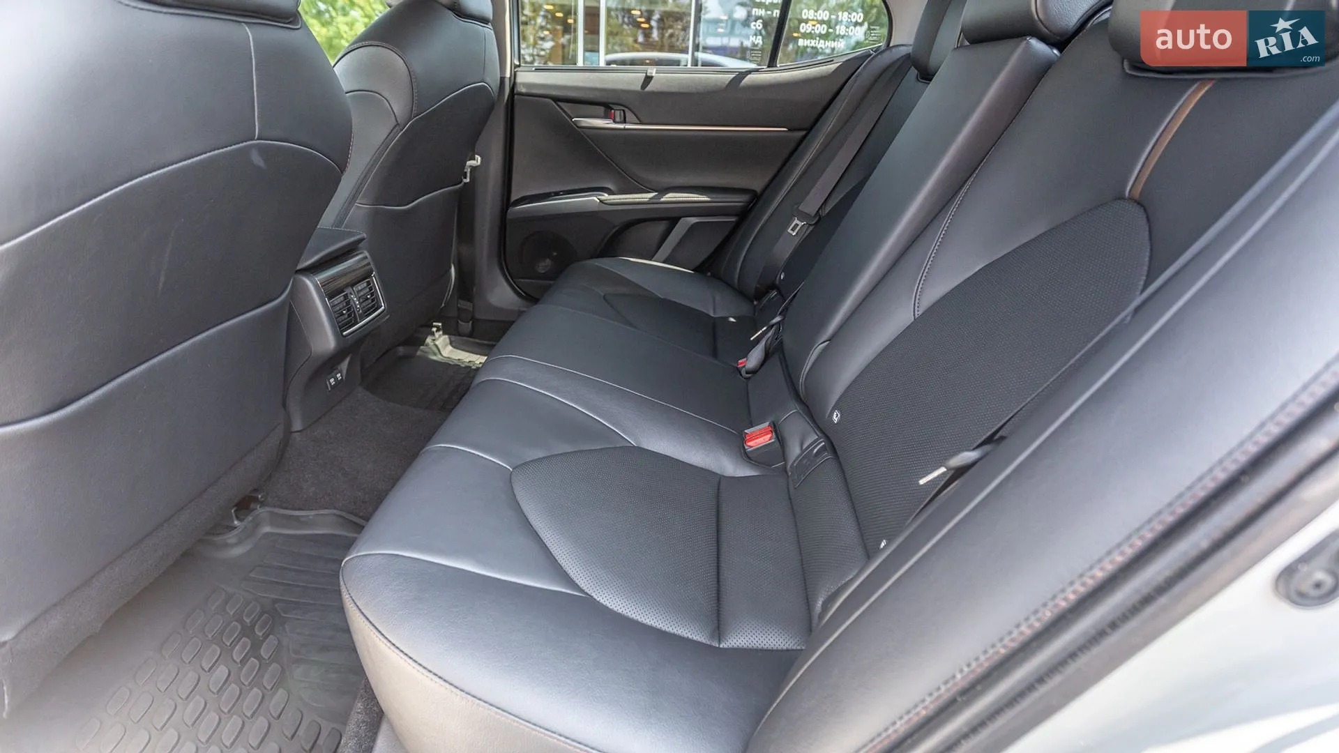 2019 Toyota Camry - мініатюра 11