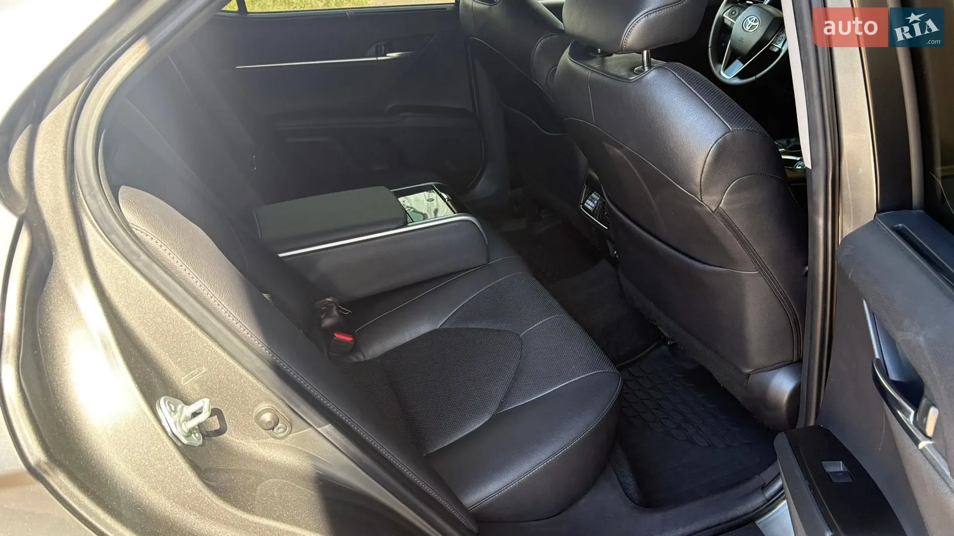 2021 Toyota Camry - мініатюра 7