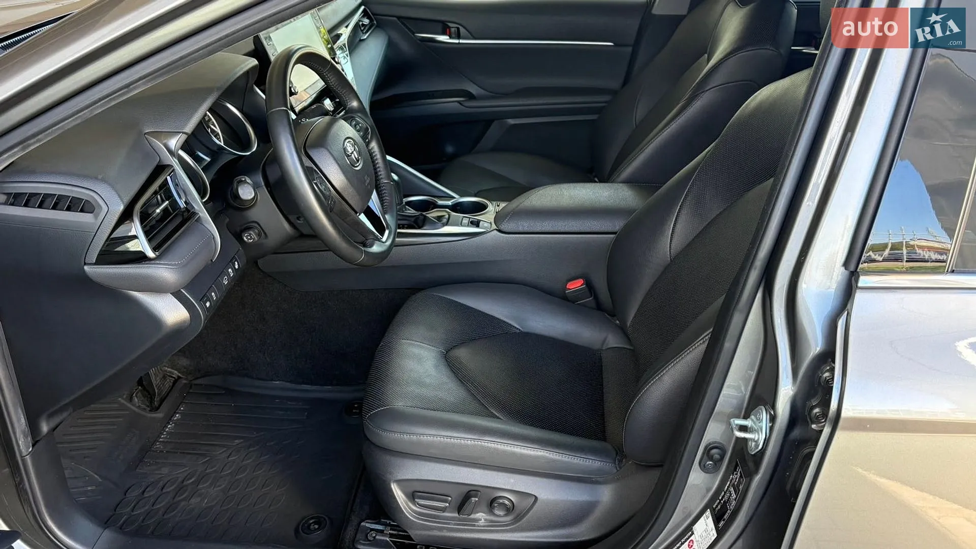 2021 Toyota Camry - мініатюра 12