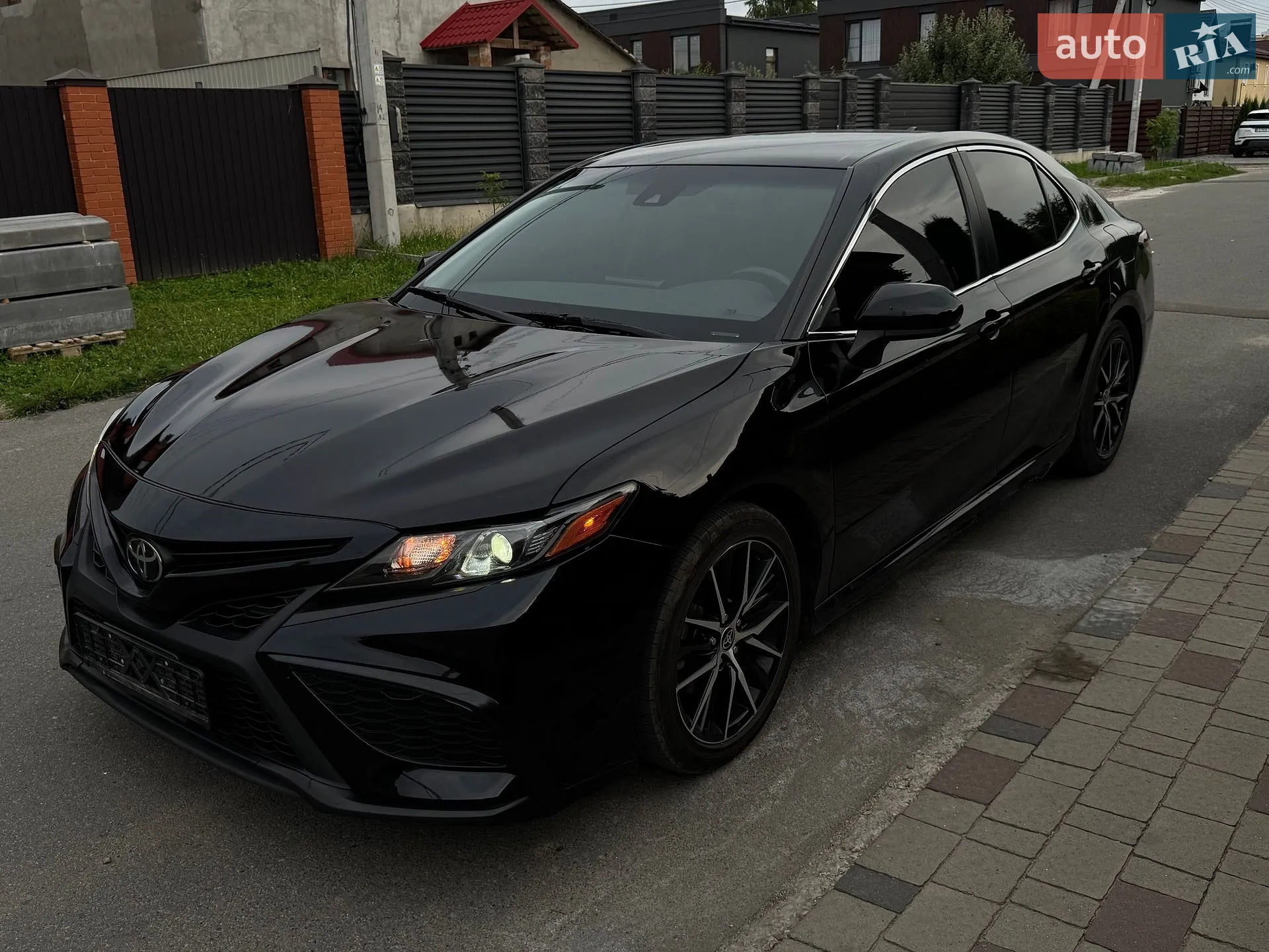 2021 Toyota Camry - фото 1